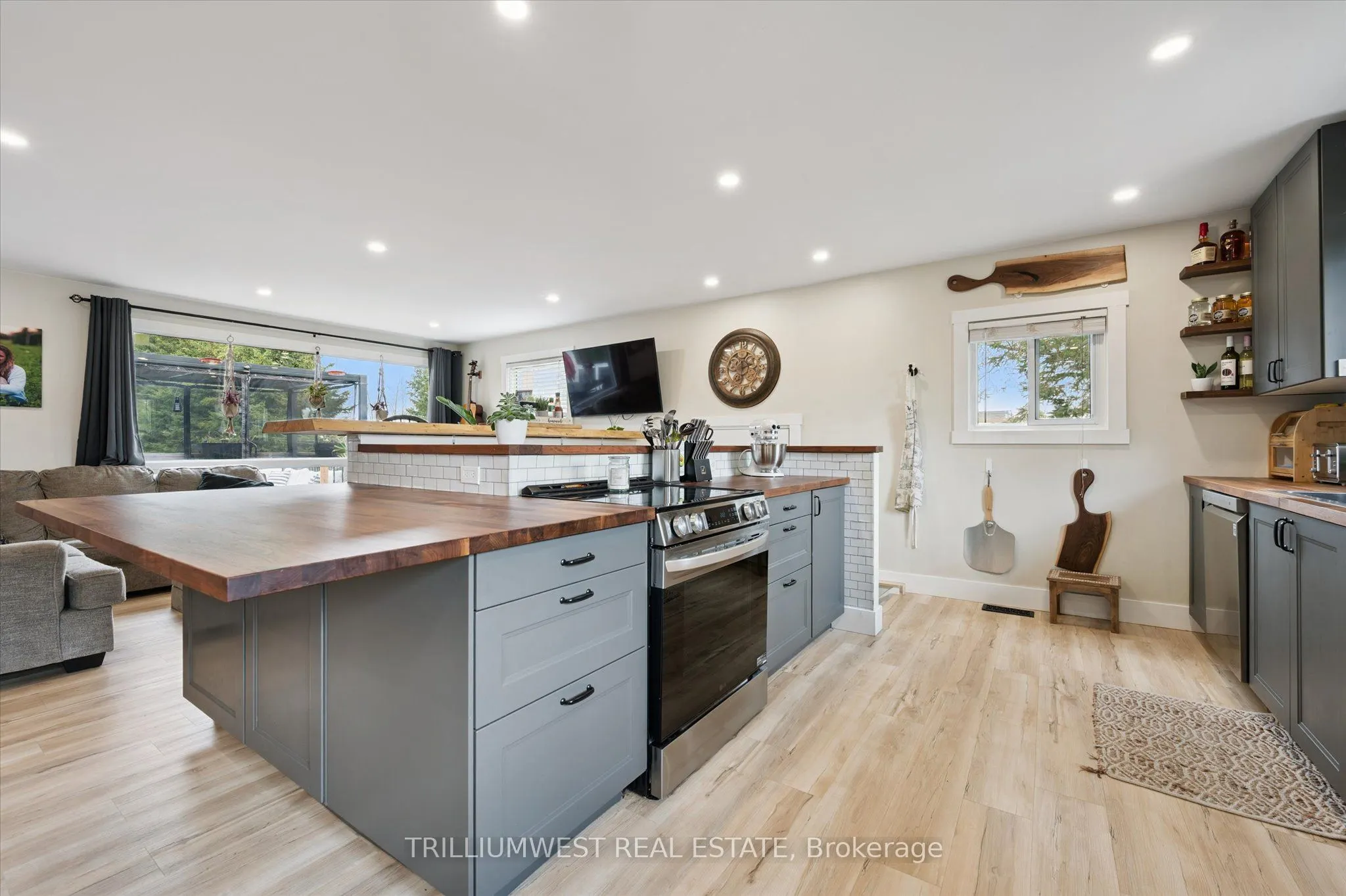 6149 Guelph Road