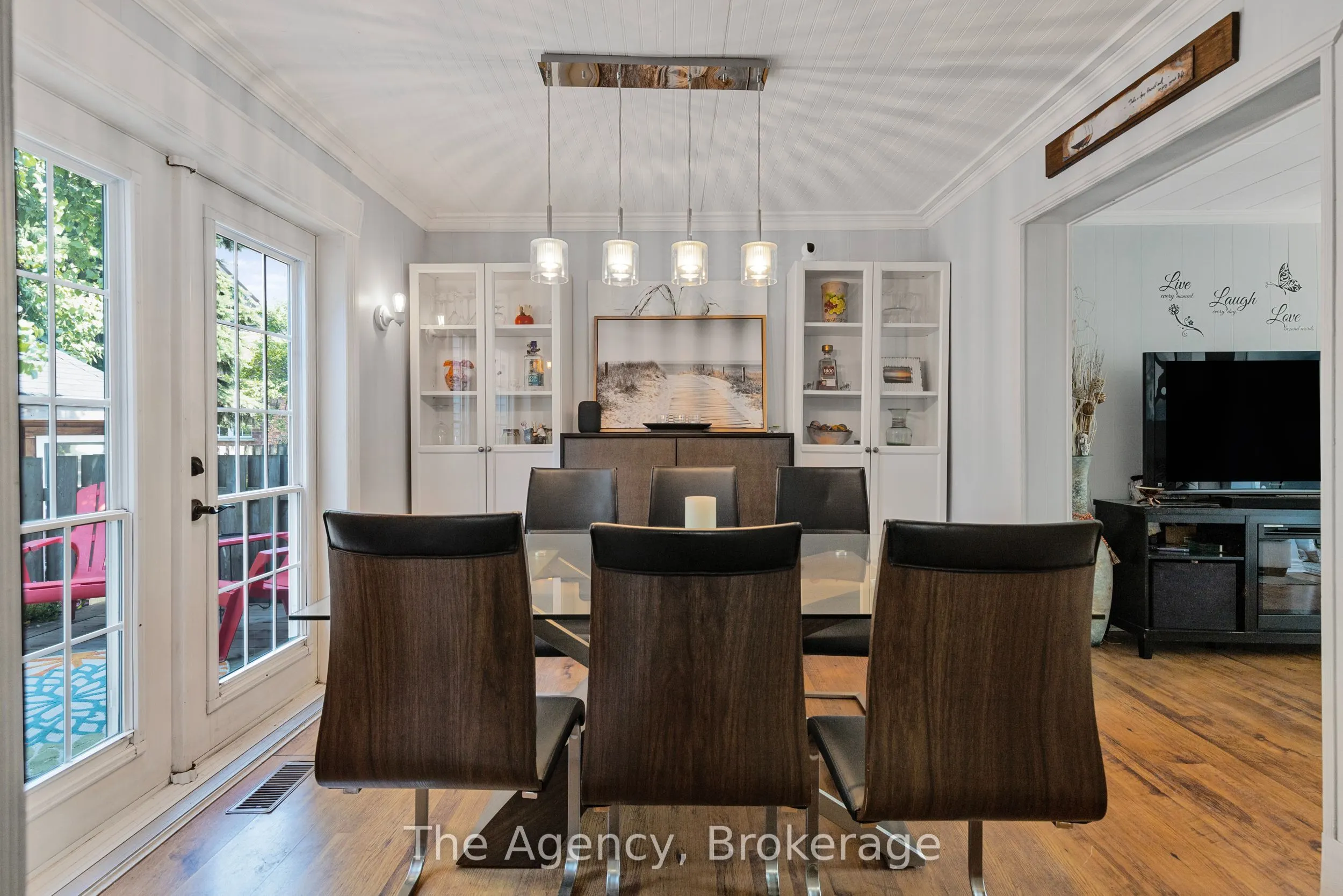 1 Mareve Avenue