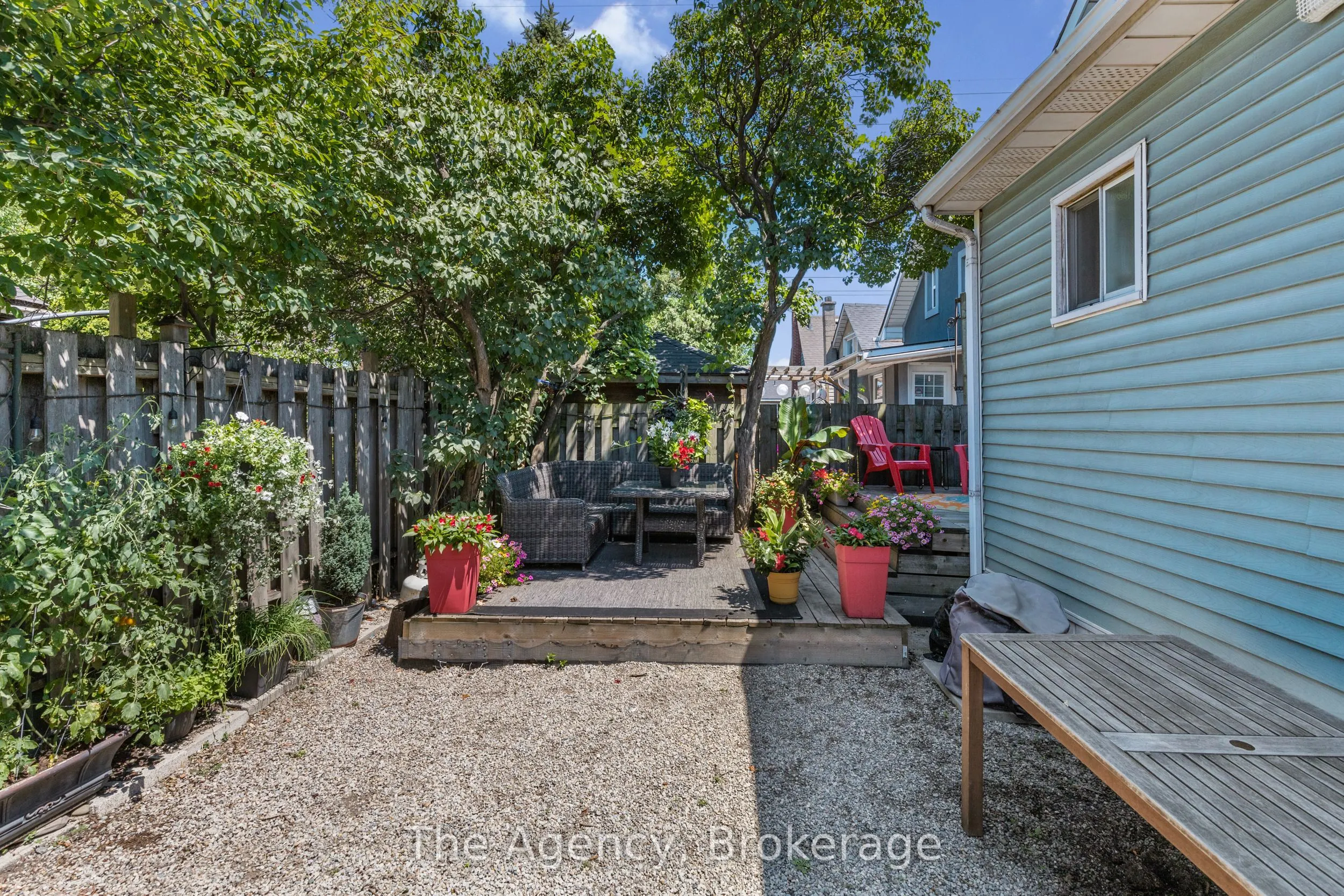 1 Mareve Avenue