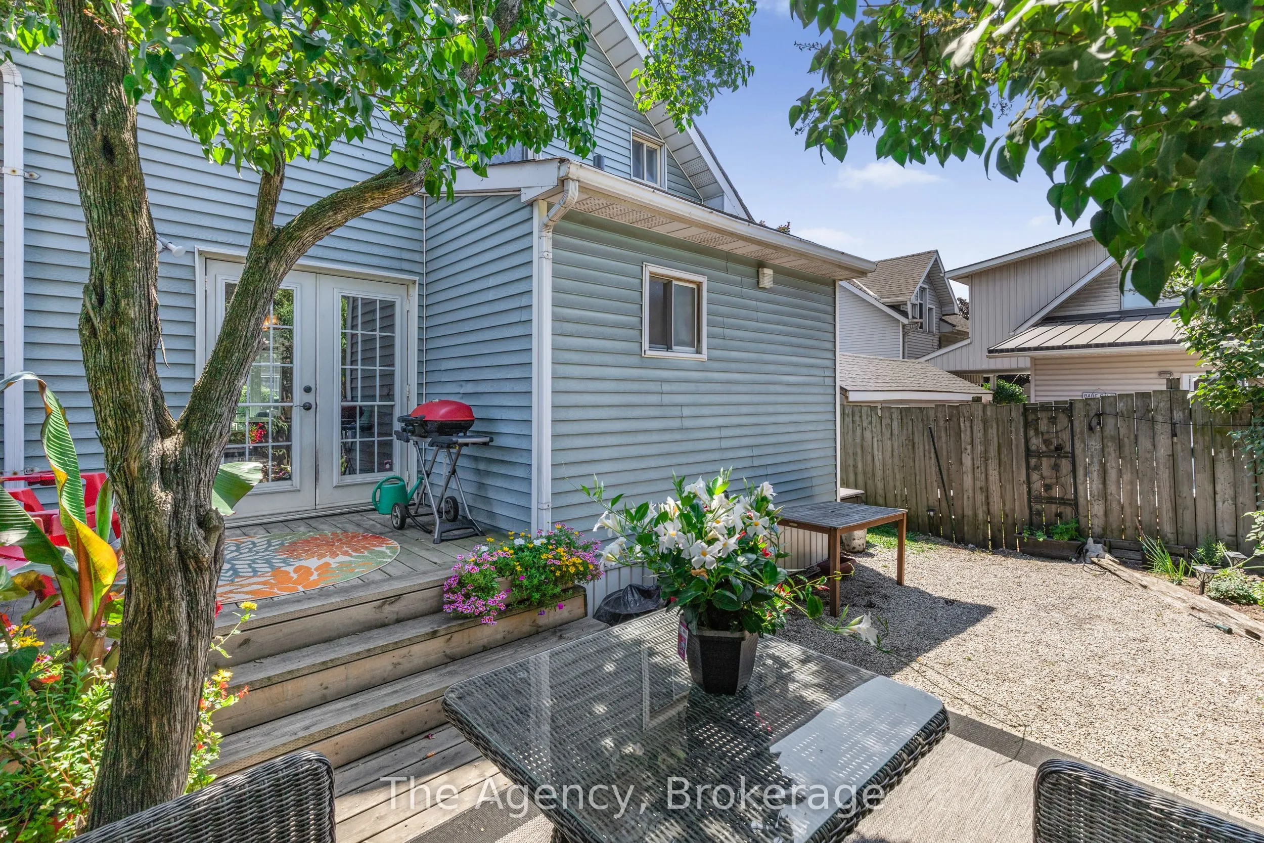1 Mareve Avenue