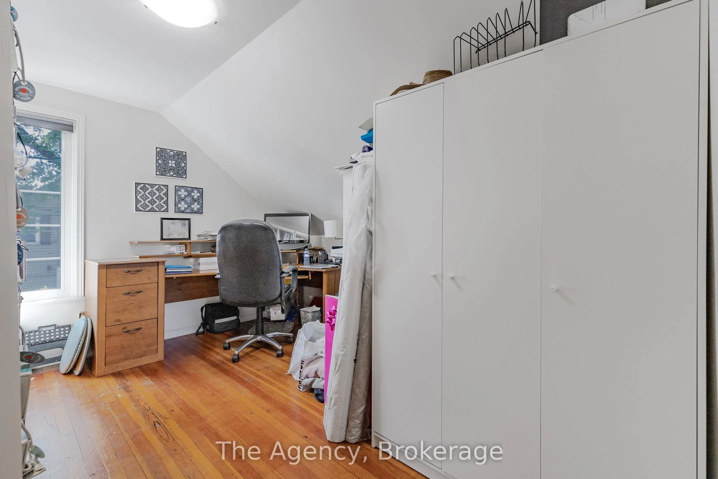 1 Mareve Avenue