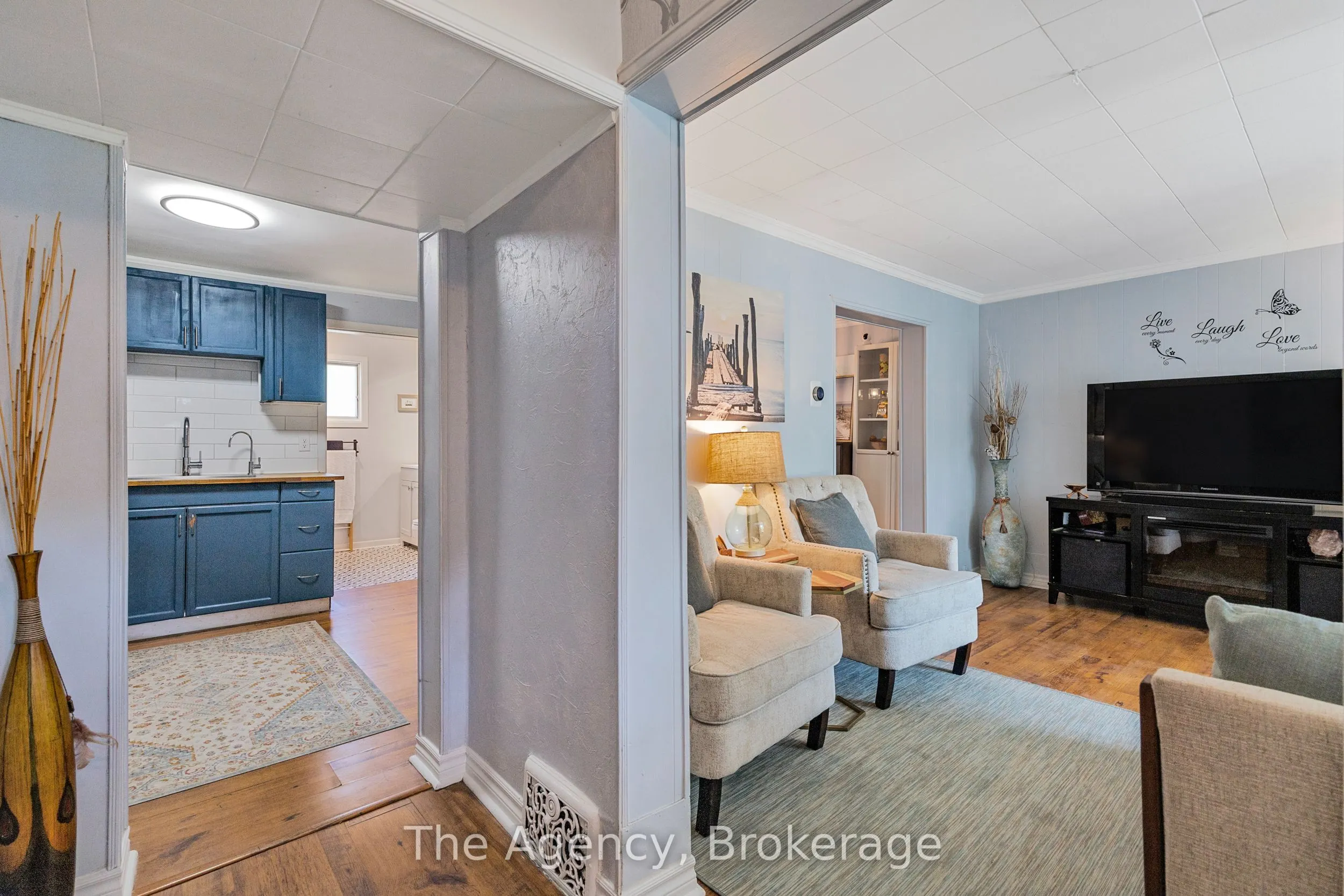 1 Mareve Avenue