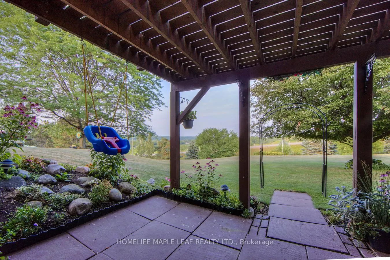 32 Mountainview Road