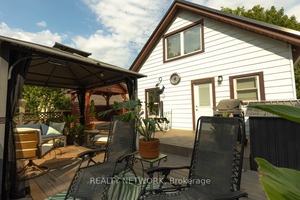 2985 Portage Road