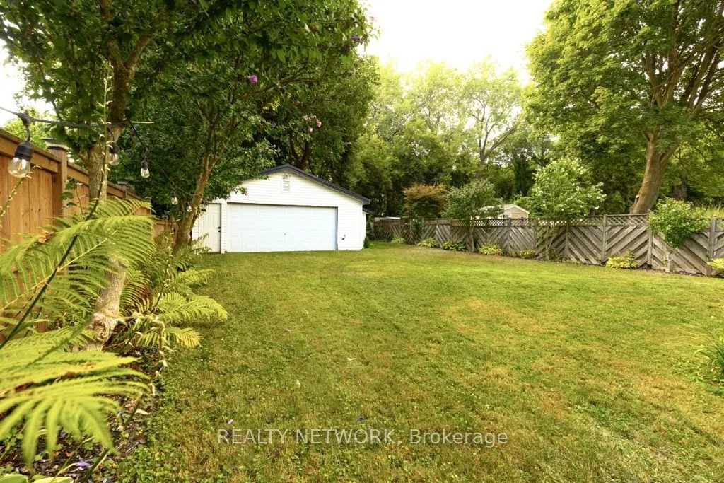 2985 Portage Road