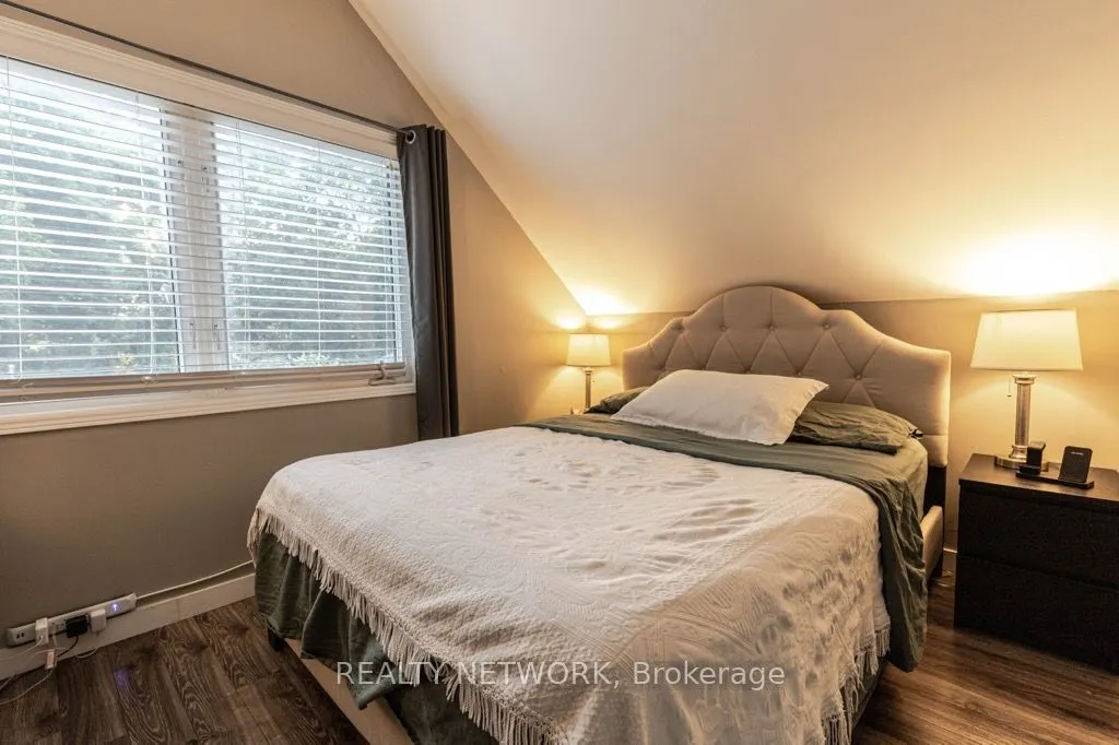 2985 Portage Road