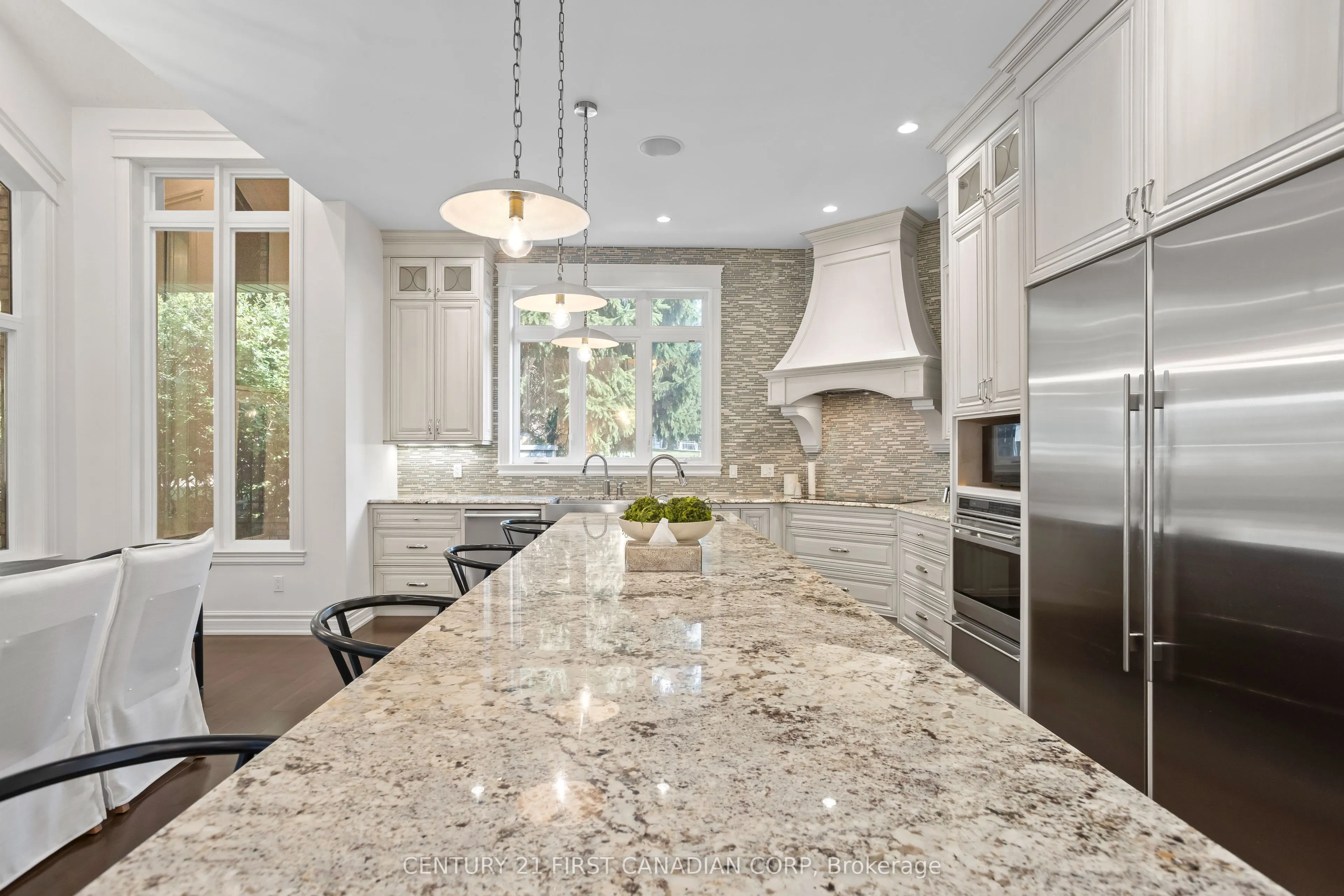 547 Crestwood Drive