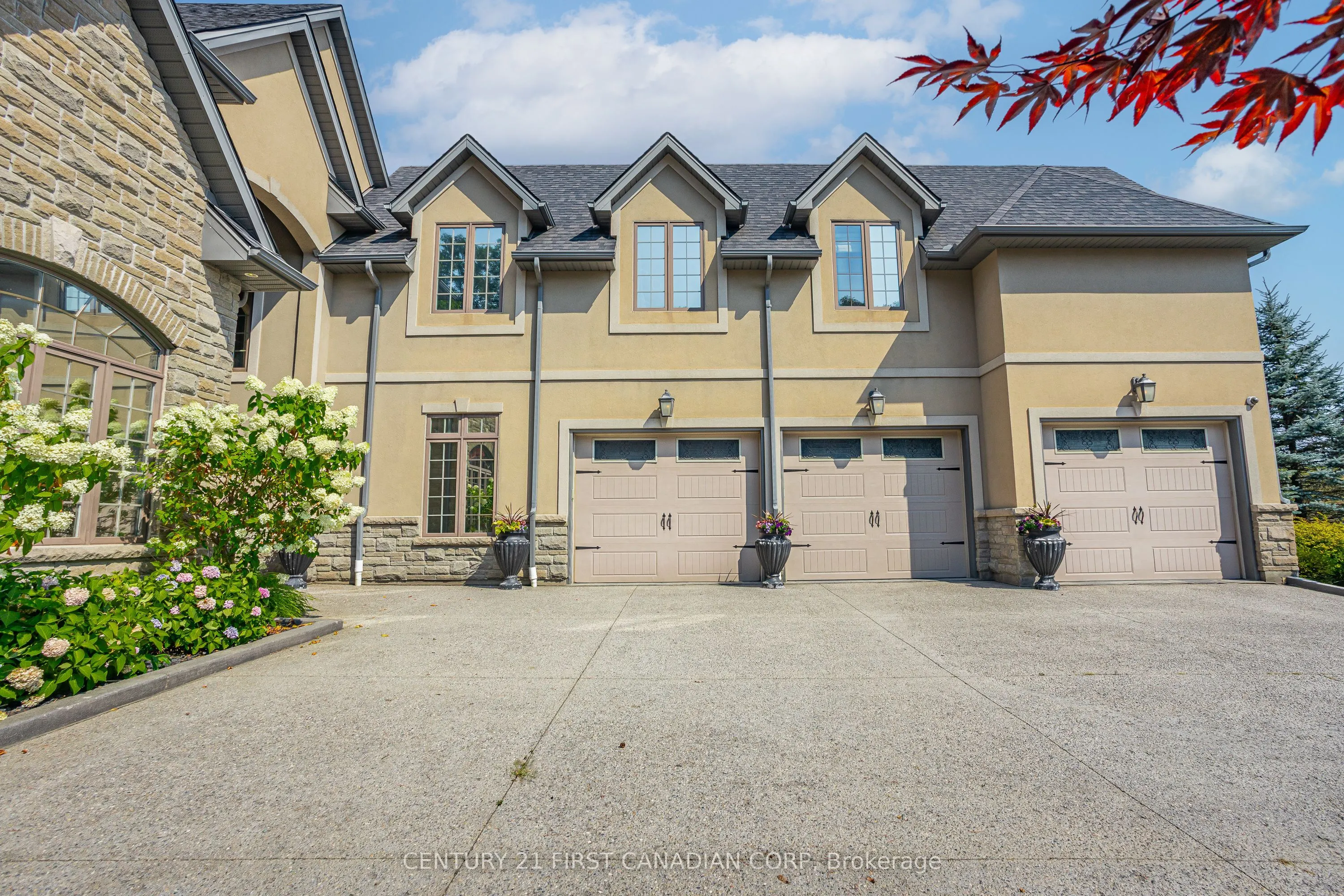 547 Crestwood Drive