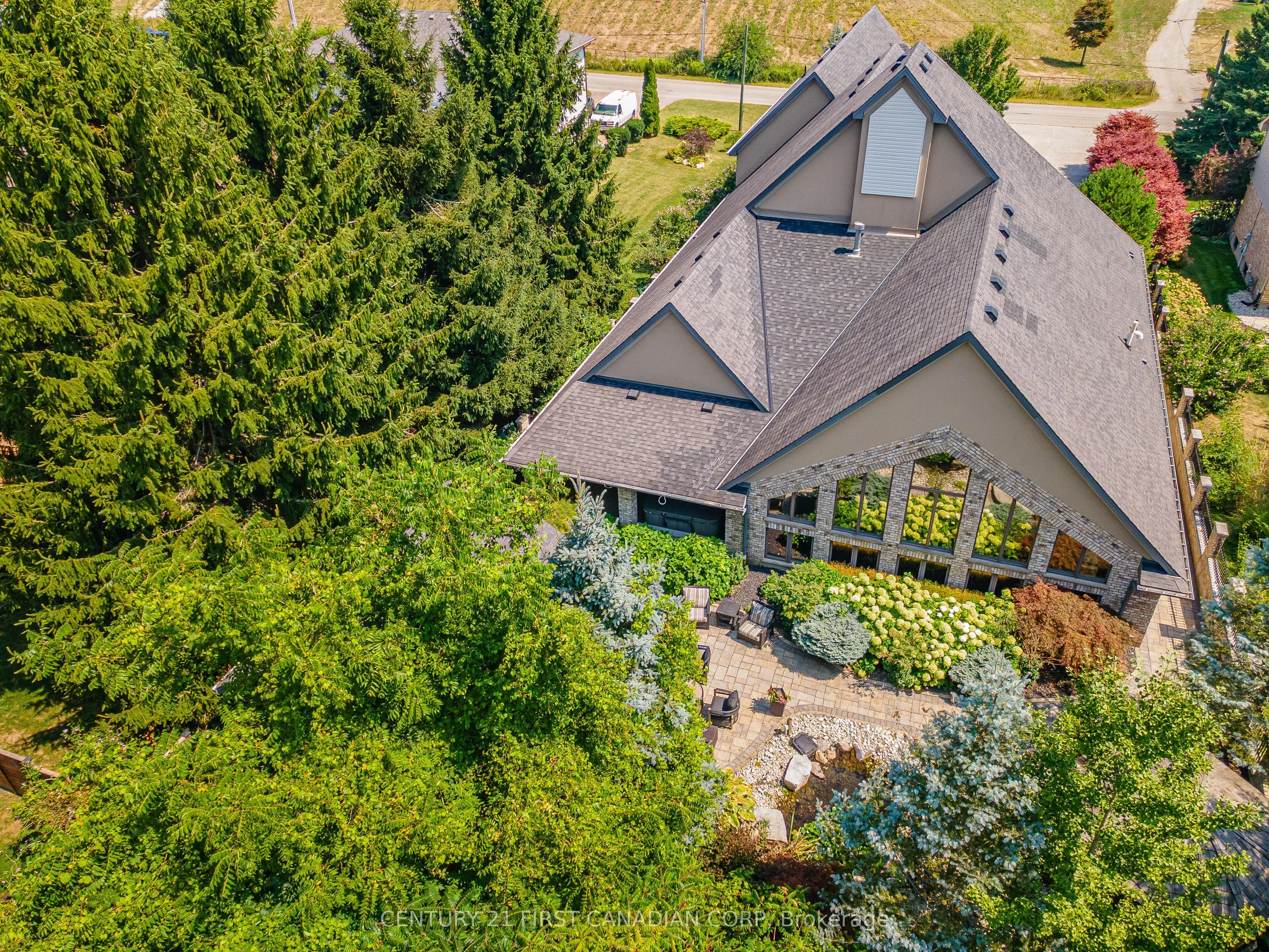 547 Crestwood Drive