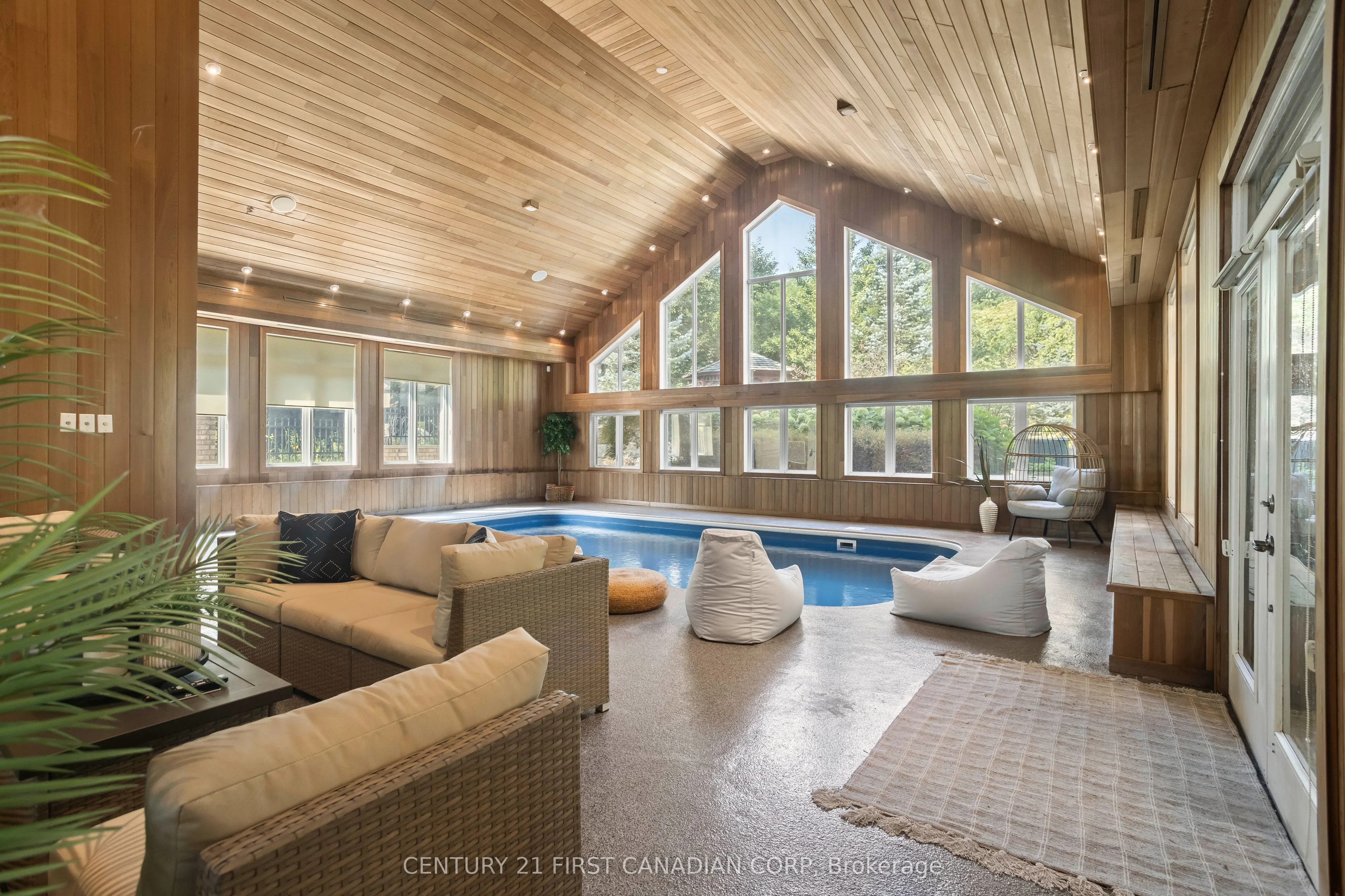 547 Crestwood Drive
