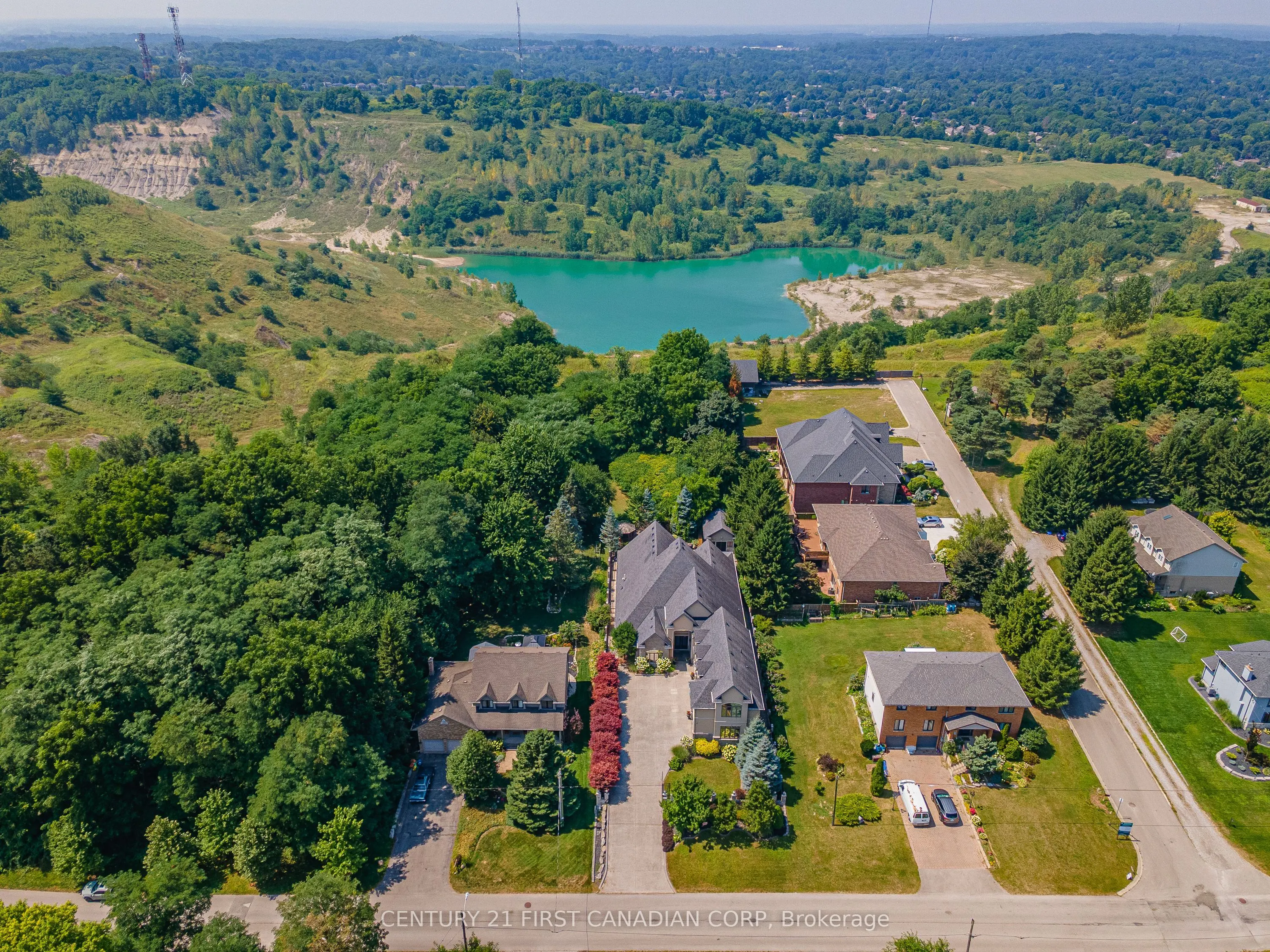 547 Crestwood Drive