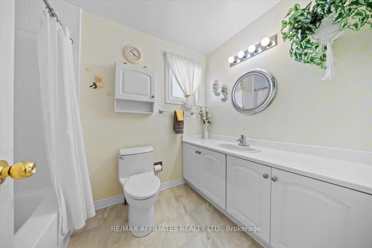1080 St Lucia Place