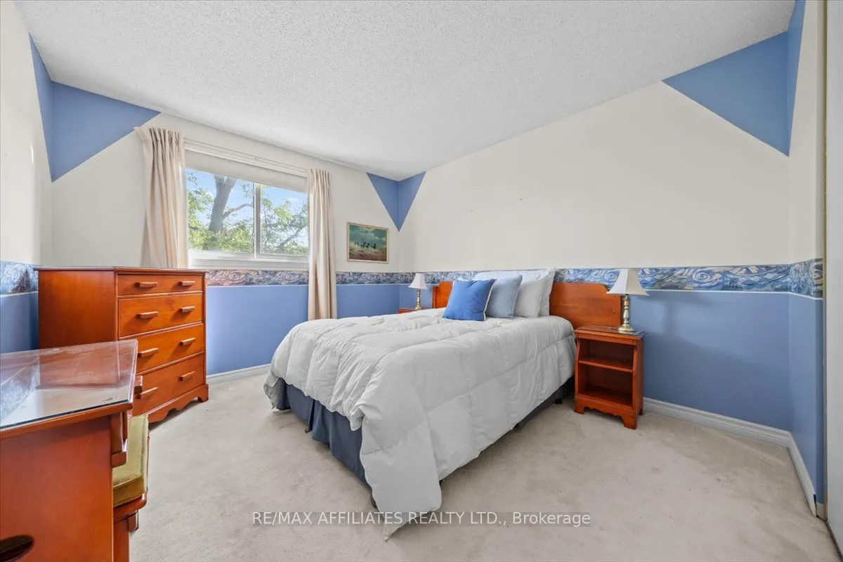 1080 St Lucia Place