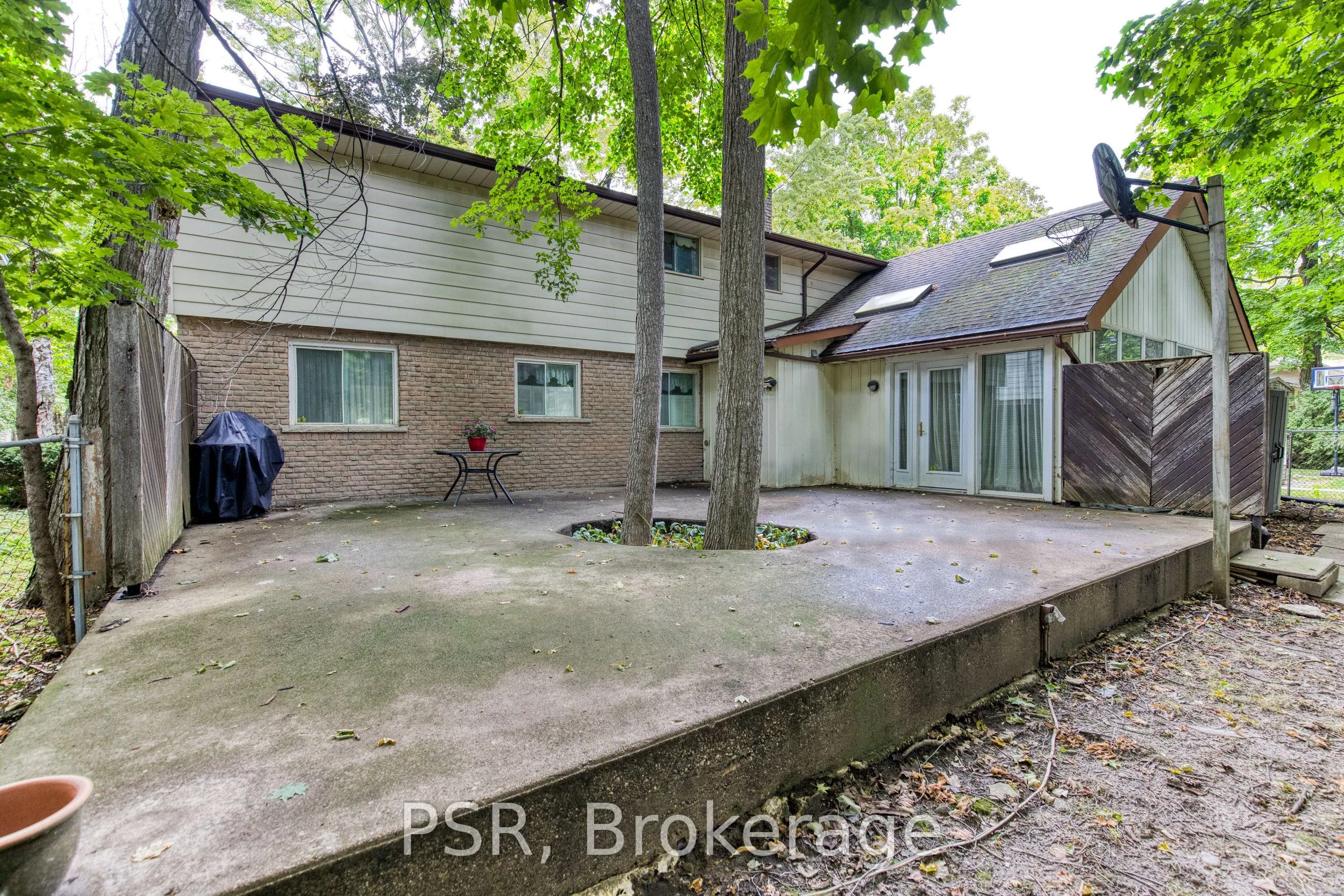 139 Shuh Avenue