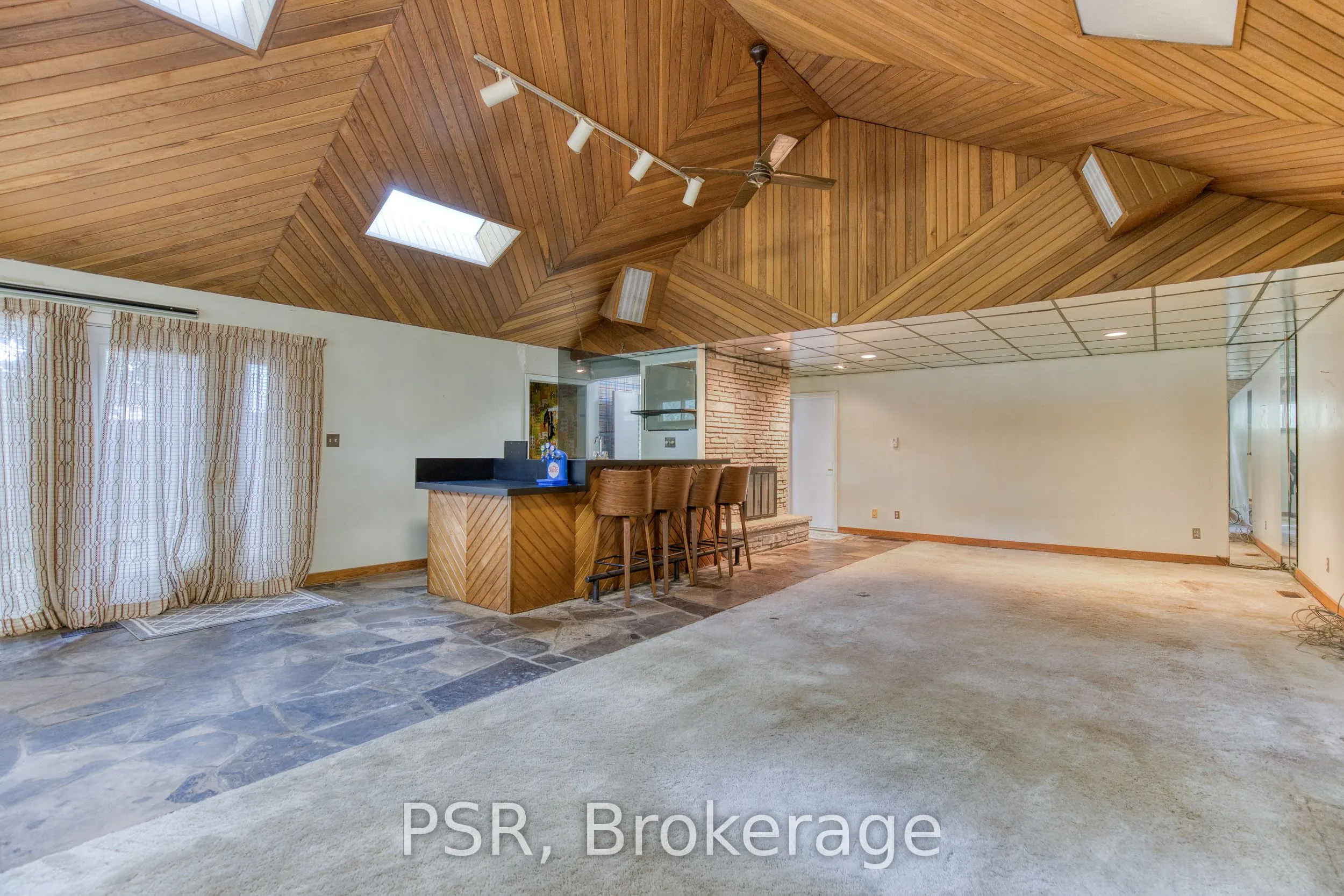 139 Shuh Avenue