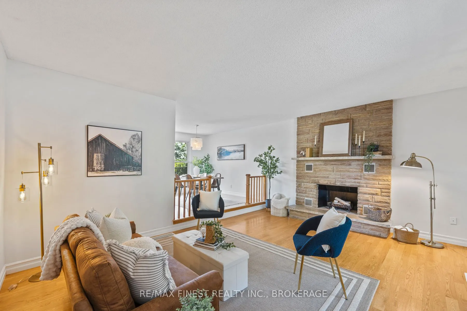 3743 Maple Crest Court