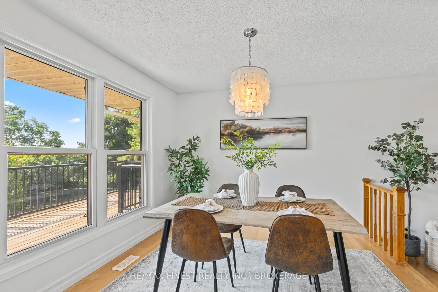 3743 Maple Crest Court