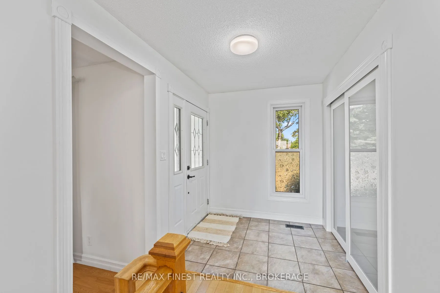 3743 Maple Crest Court