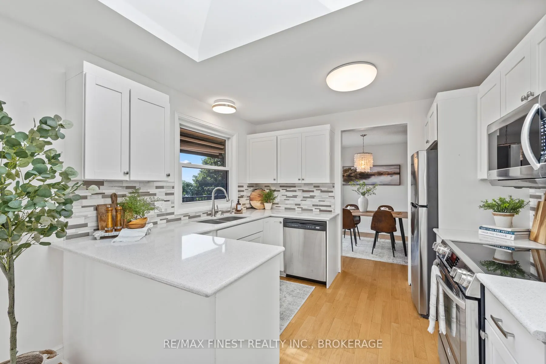 3743 Maple Crest Court
