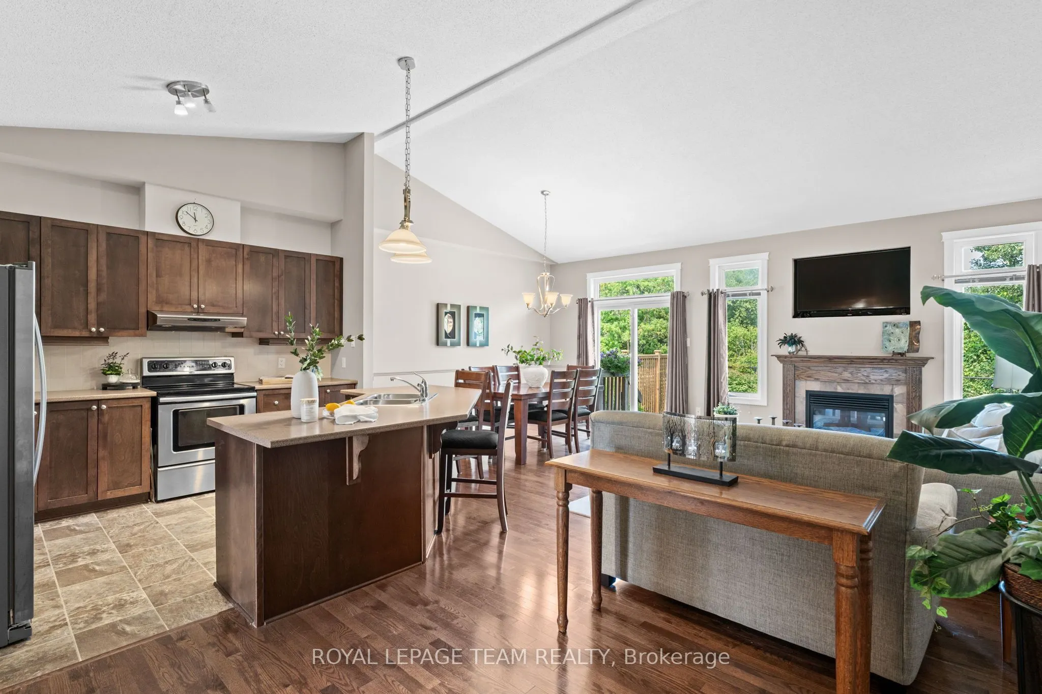 920 Burwash Landing Bay