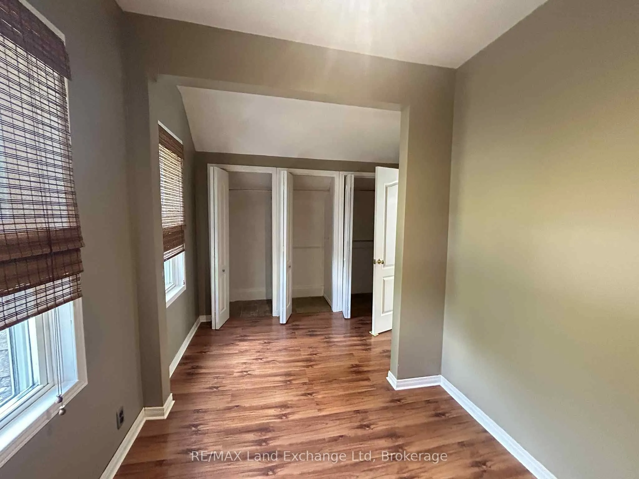 59 Albert Street E