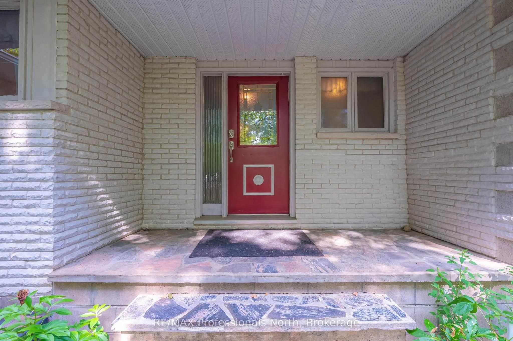 2499 Kennisis Lake Road