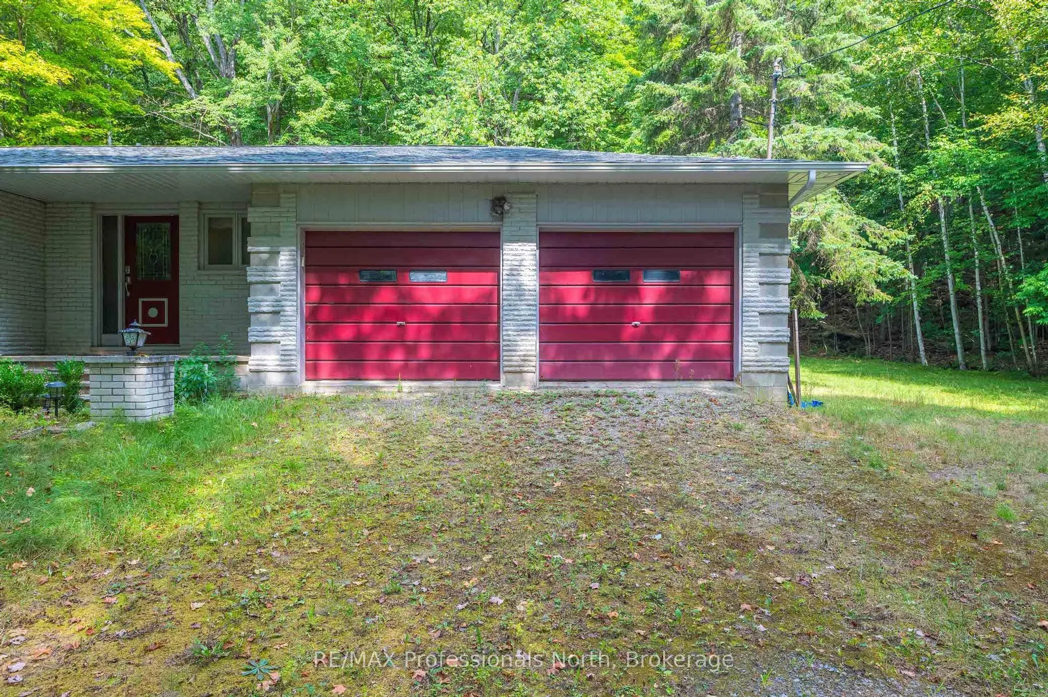 2499 Kennisis Lake Road