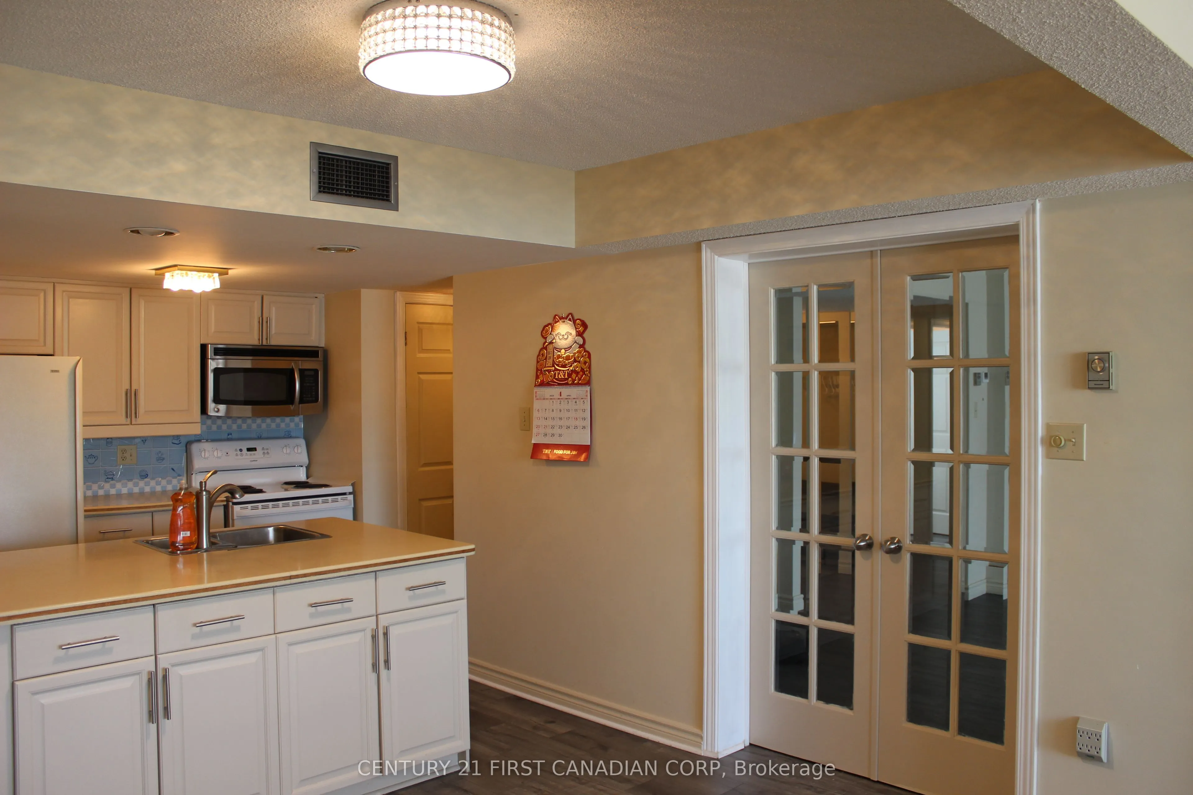 1510 Richmond Street, #209