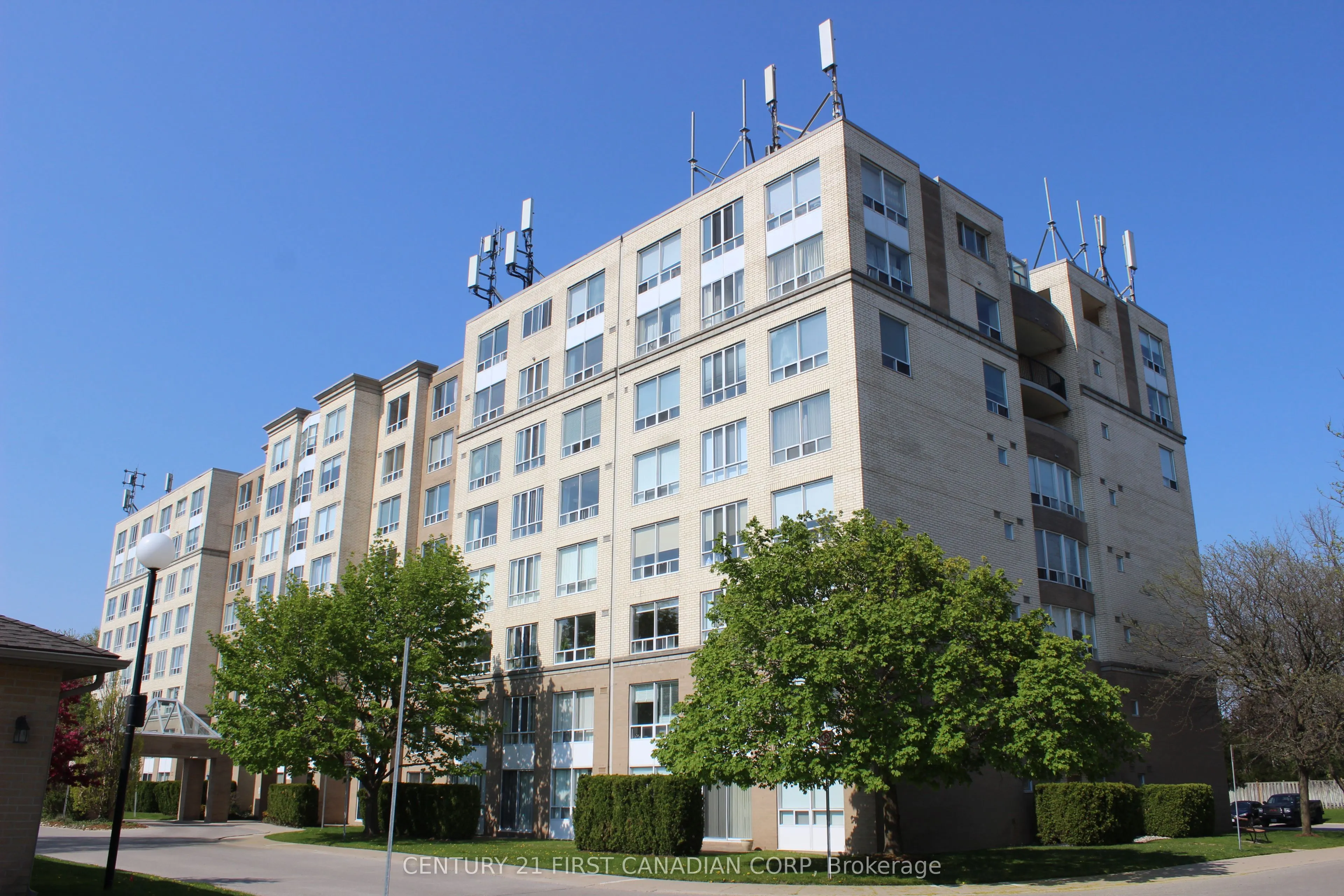 1510 Richmond Street, #209