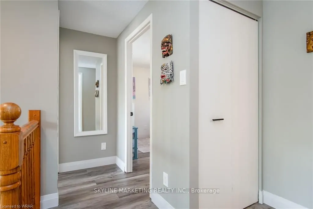 17 Oneida Place