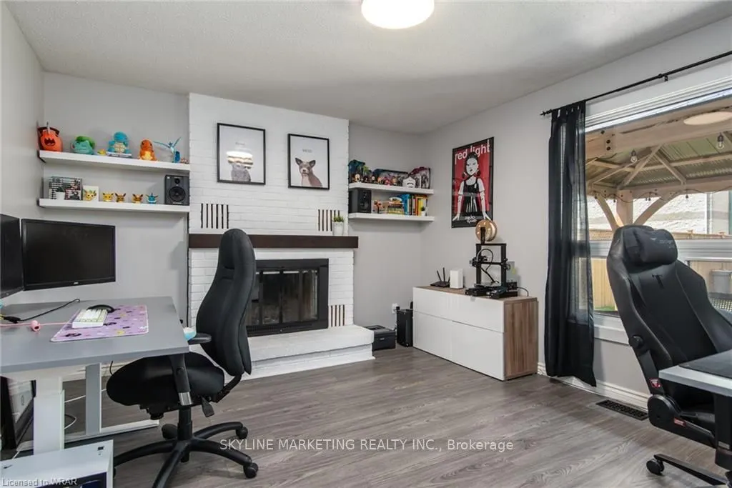 17 Oneida Place