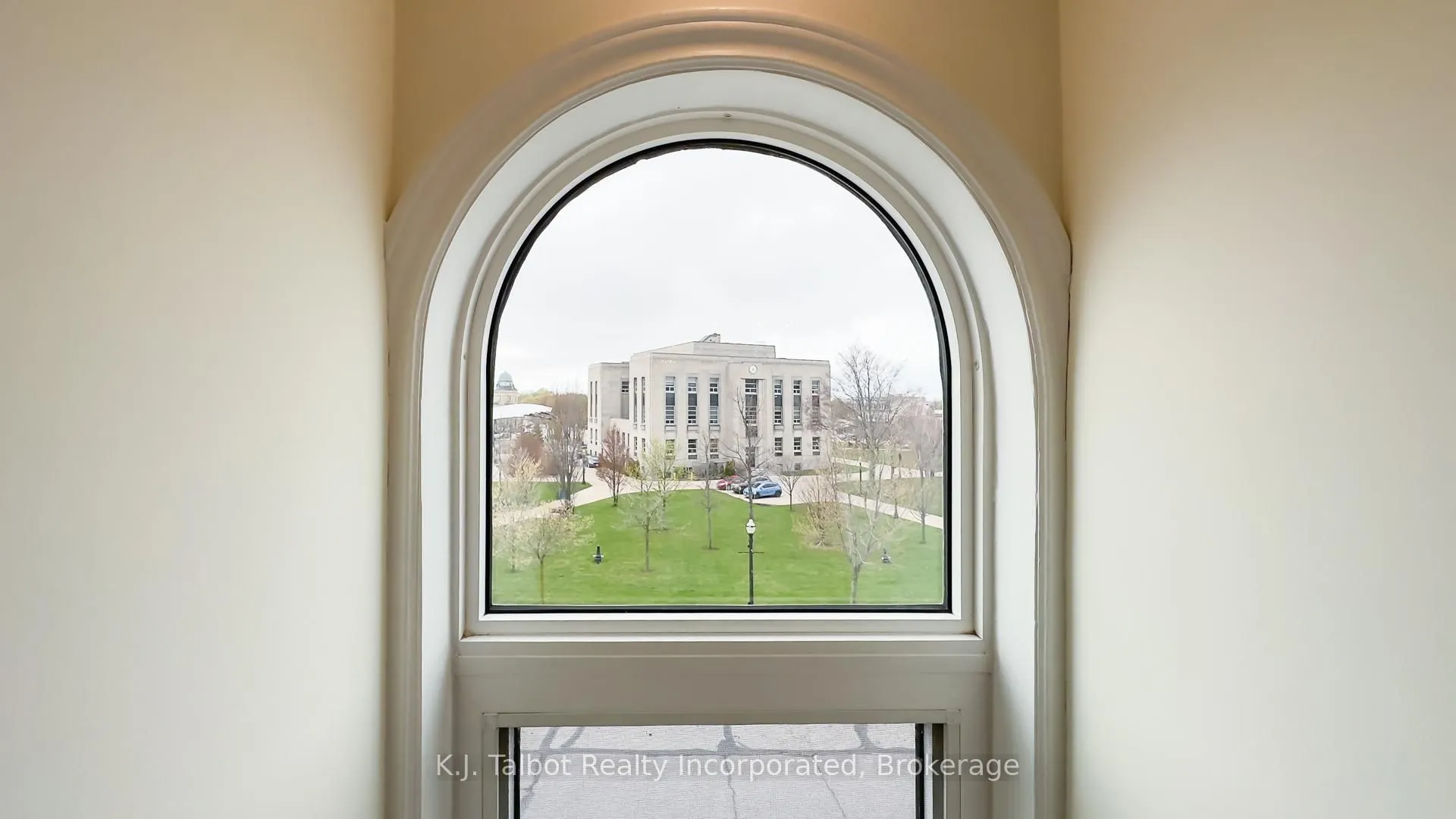 164 Courthouse Square
