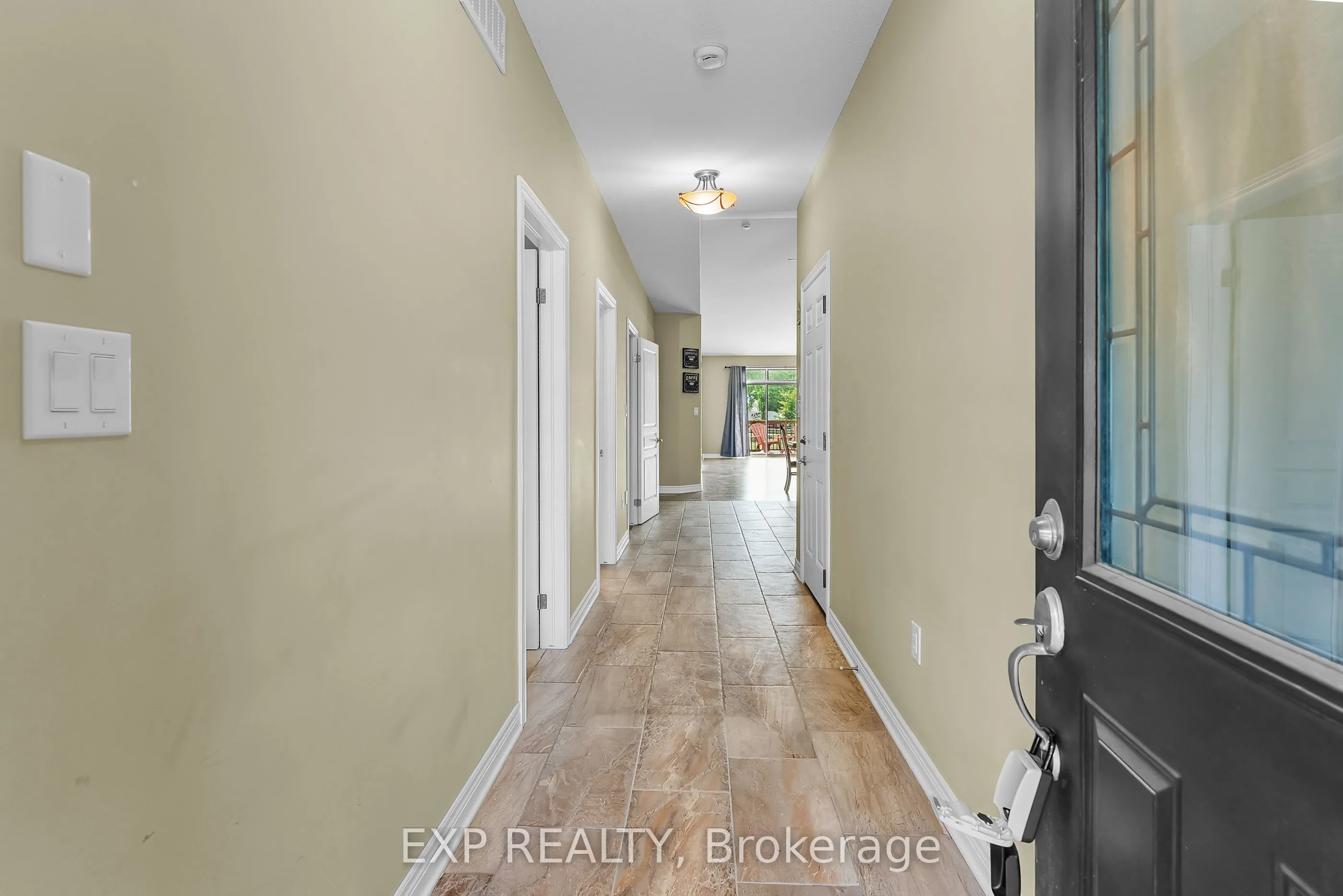 5490 Prince Edward Avenue, #4