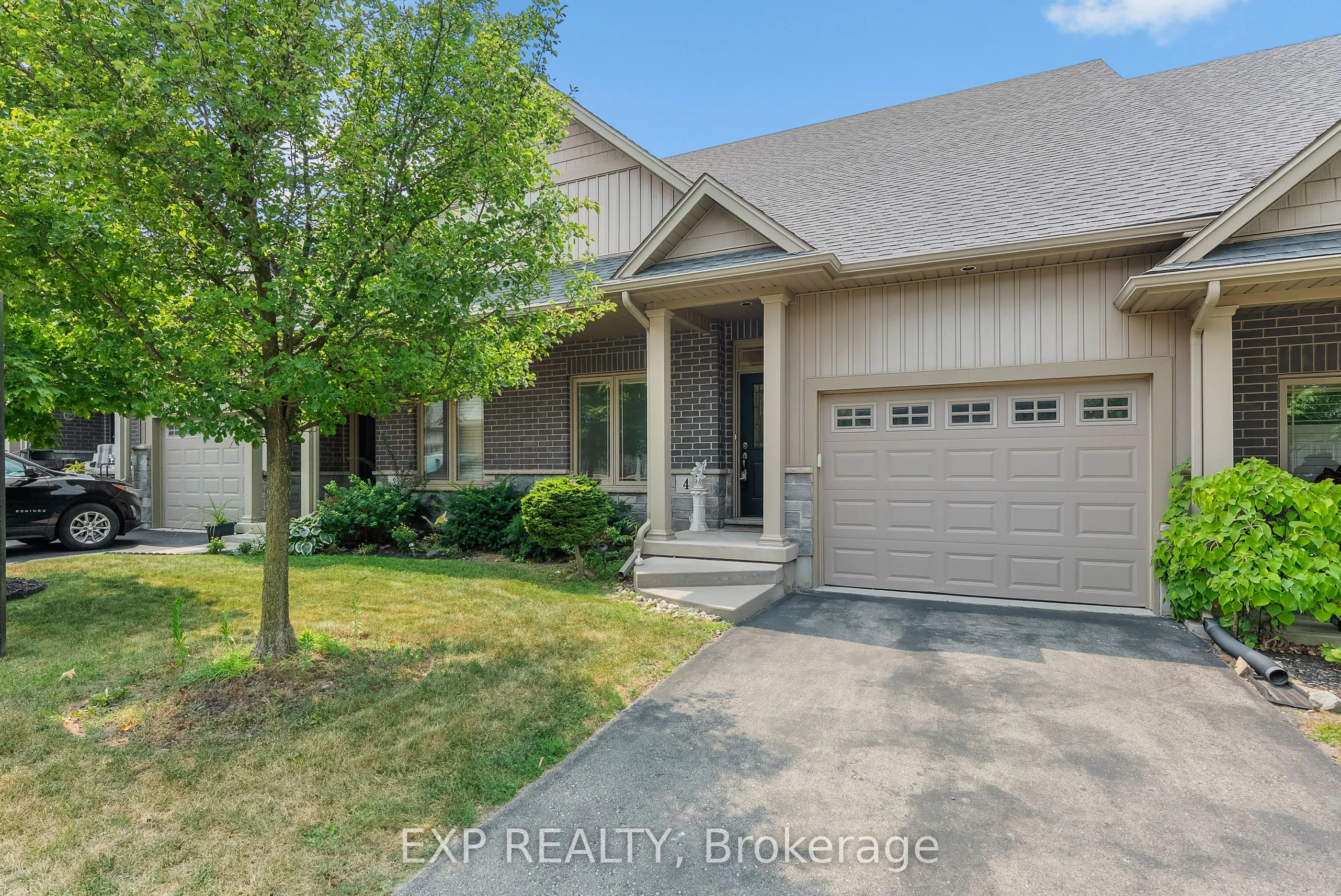 5490 Prince Edward Avenue, #4