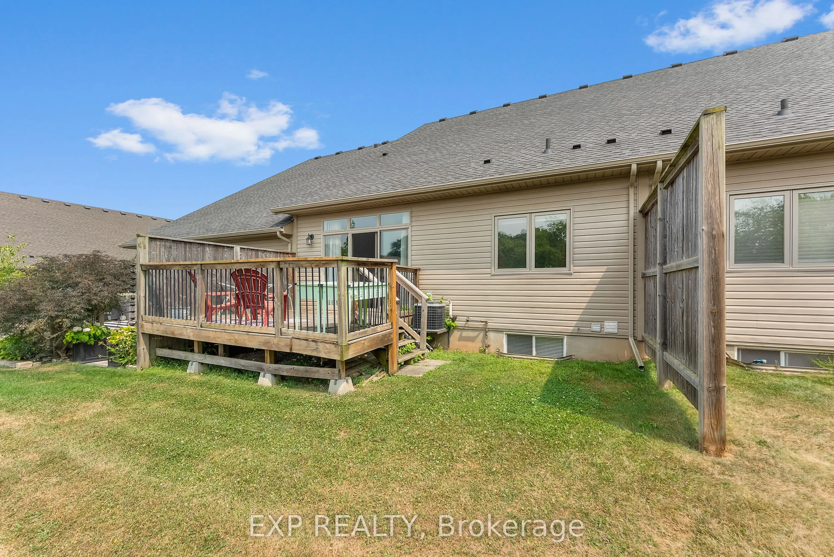 5490 Prince Edward Avenue, #4