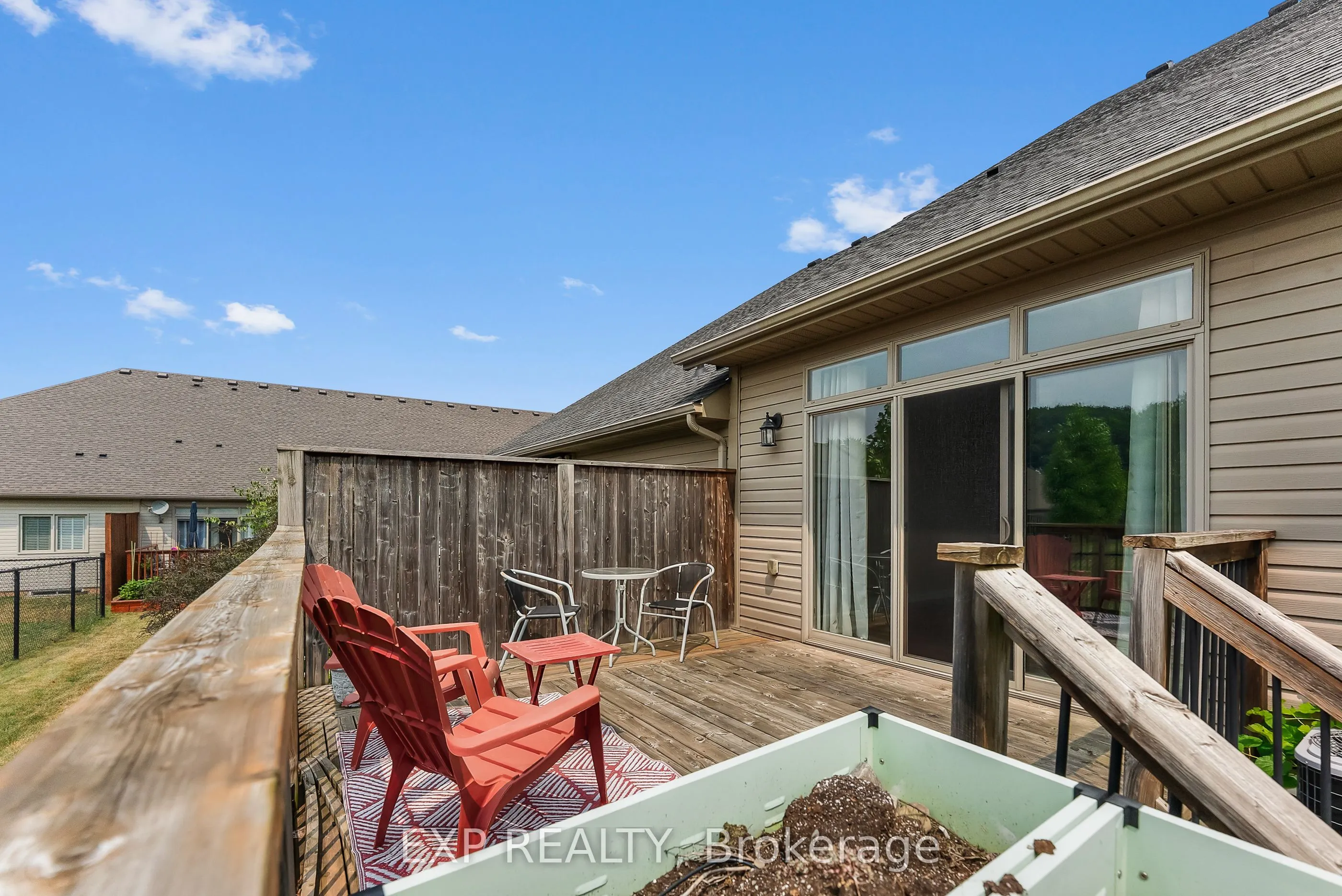 5490 Prince Edward Avenue, #4