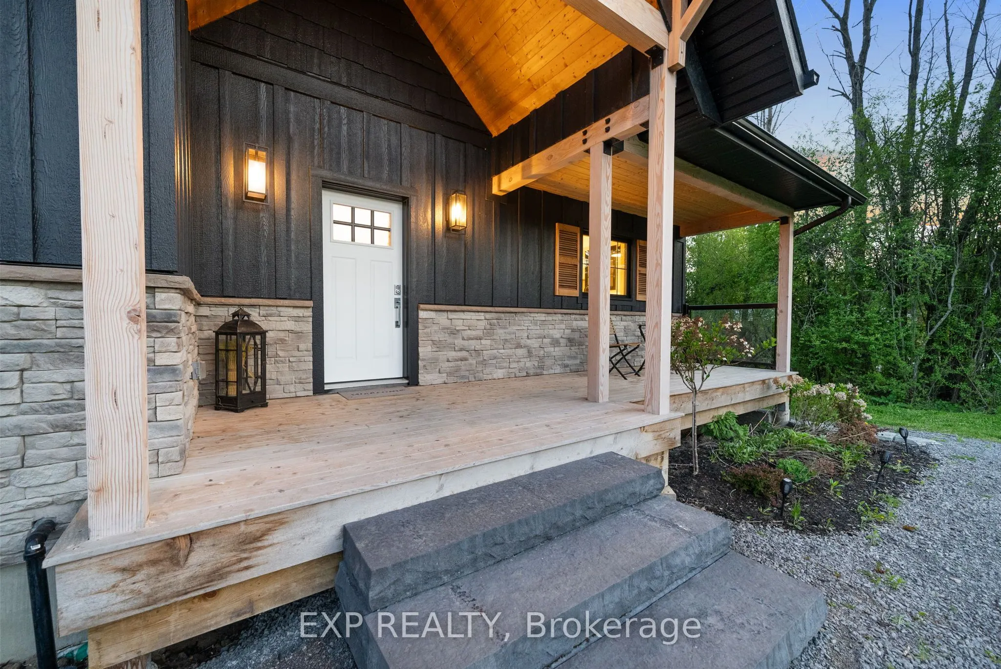 1499 Lakeside Drive