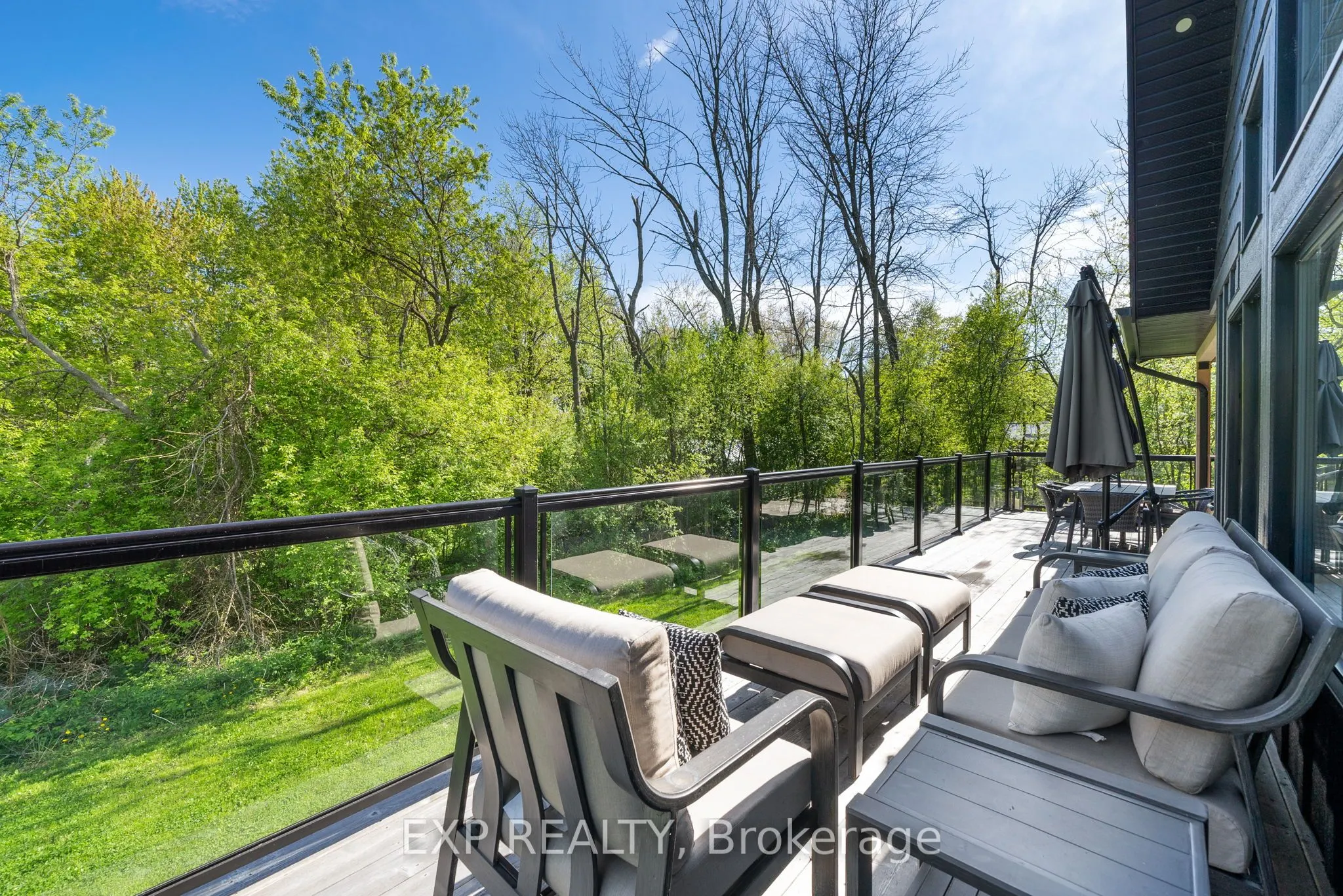 1499 Lakeside Drive