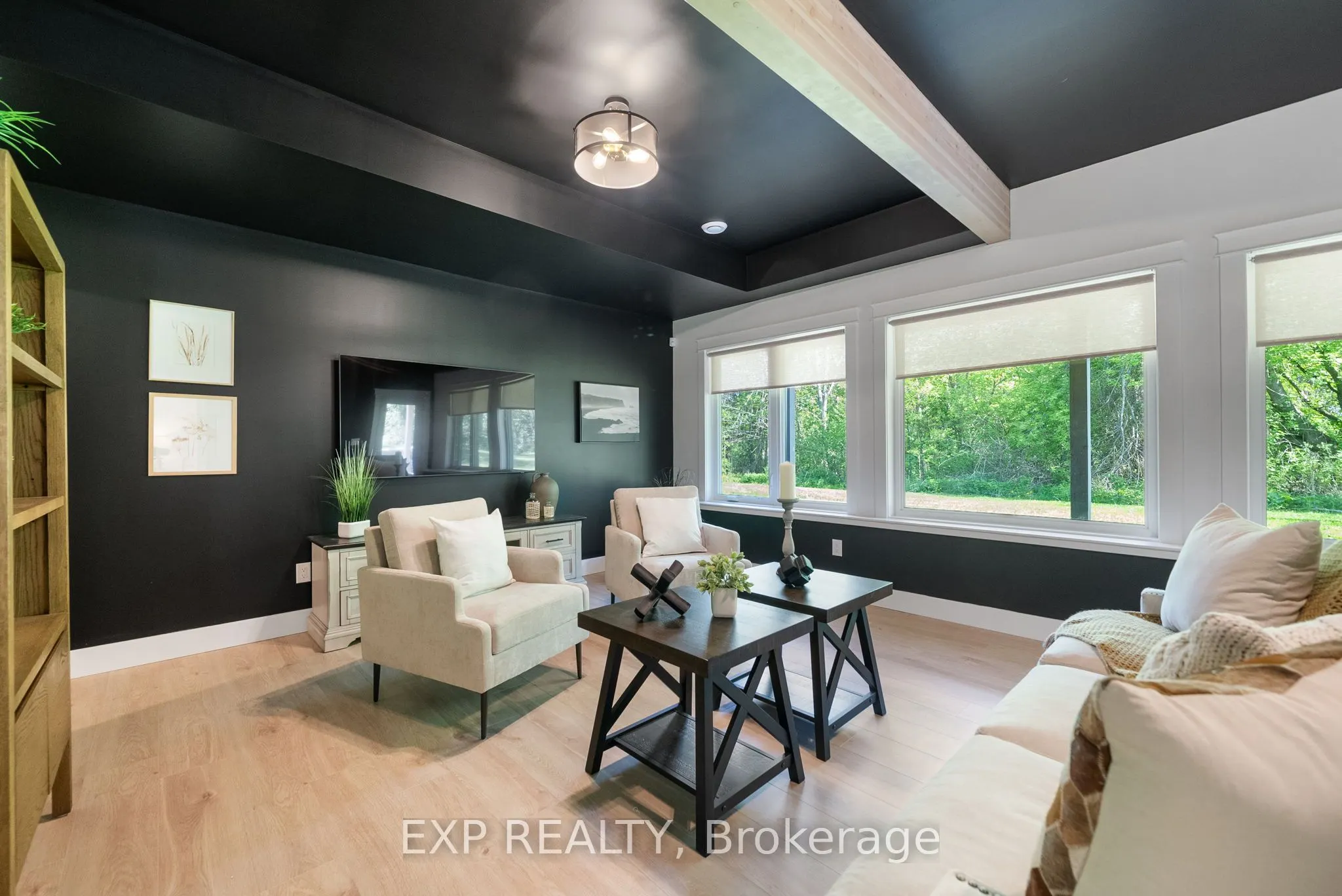 1499 Lakeside Drive