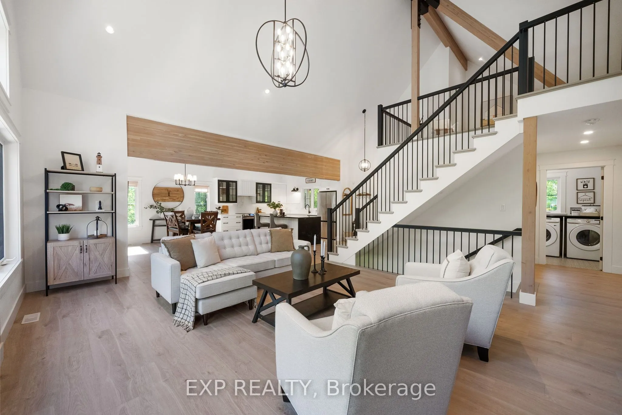 1499 Lakeside Drive
