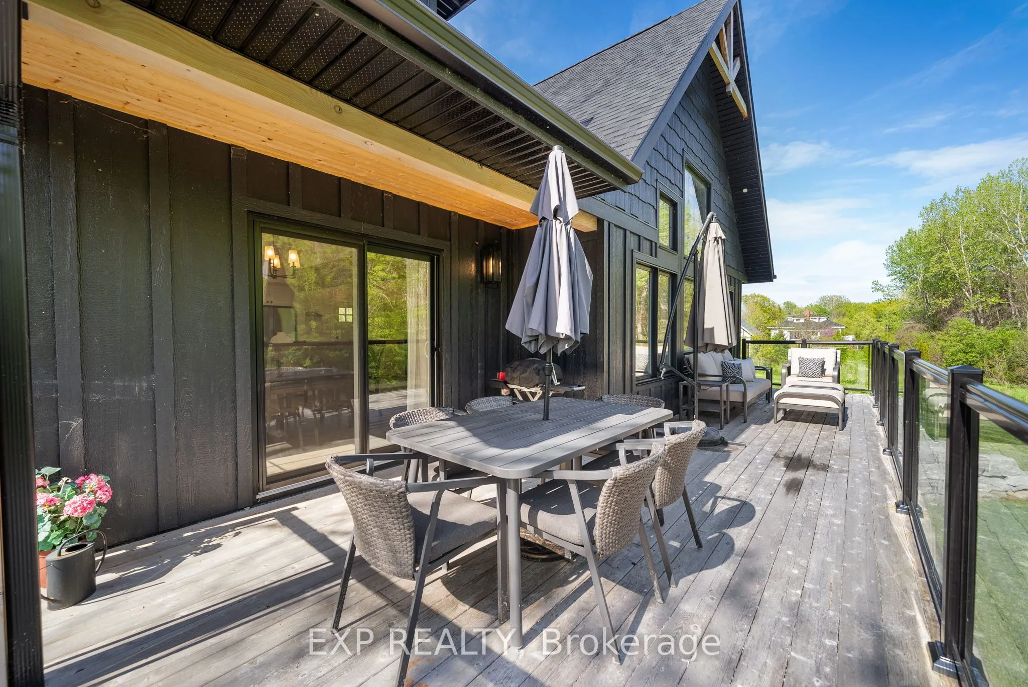 1499 Lakeside Drive