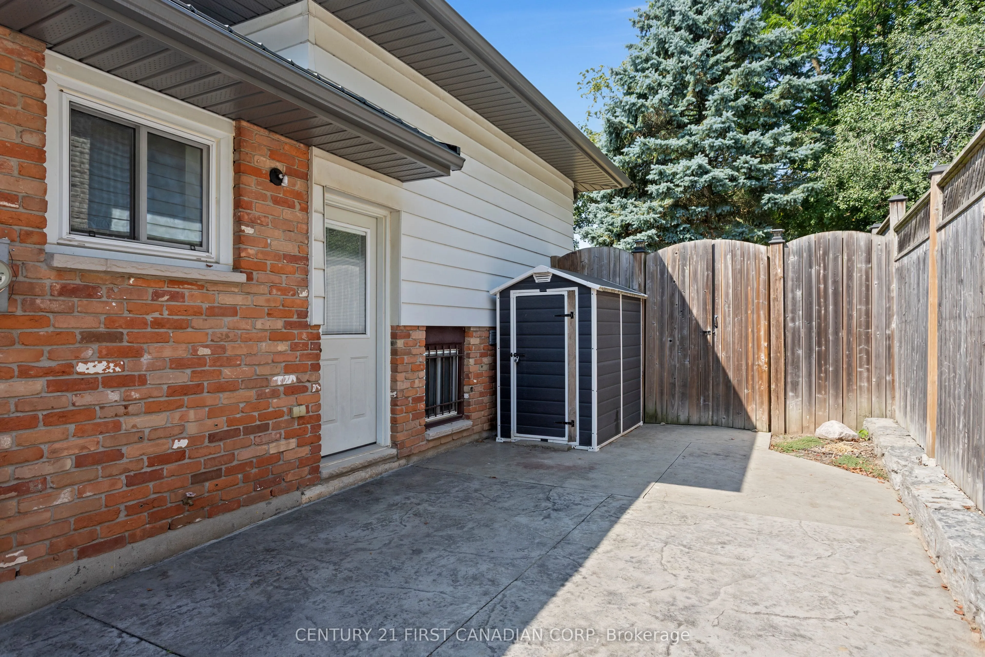 7 Rollscourt Gardens