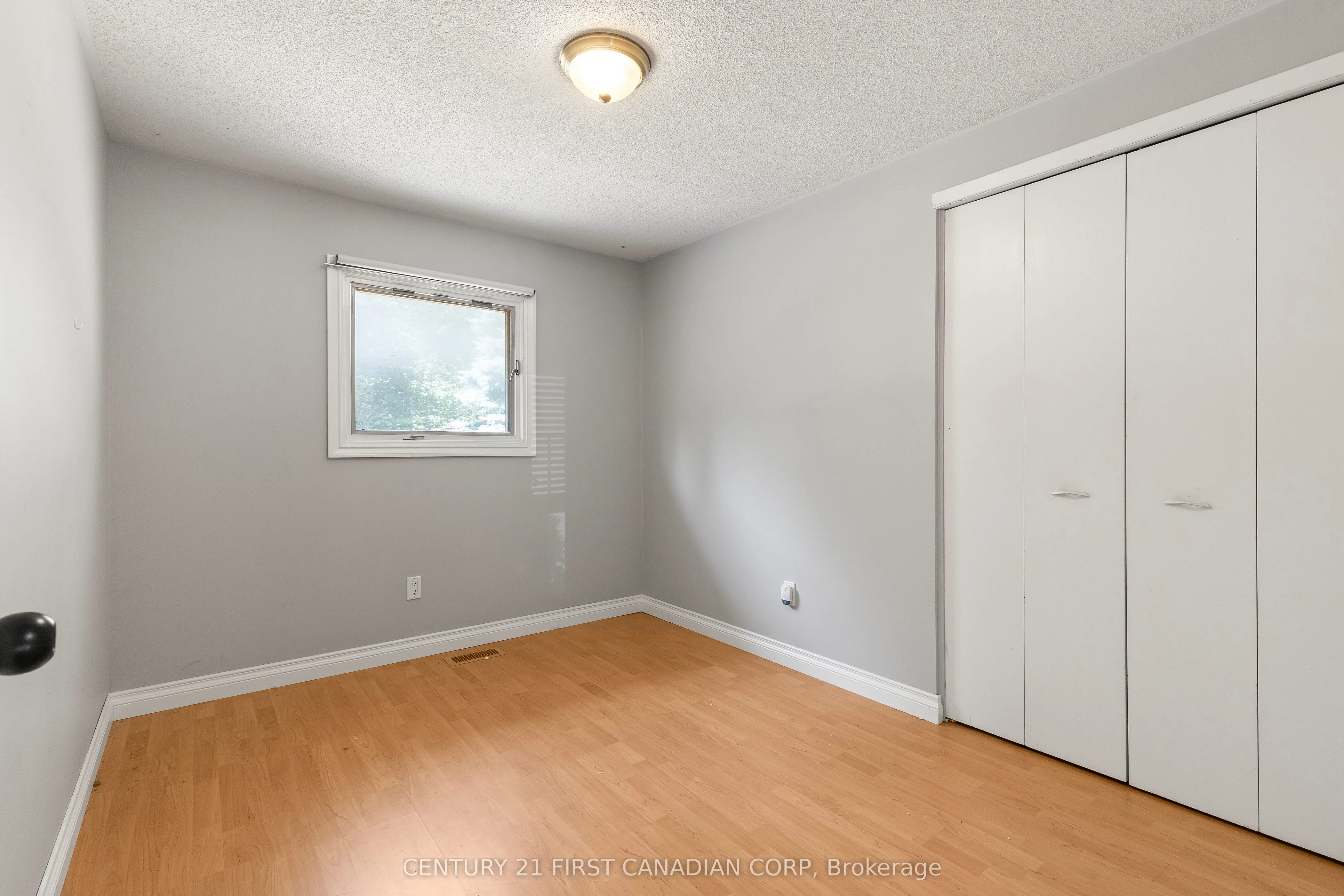 7 Rollscourt Gardens