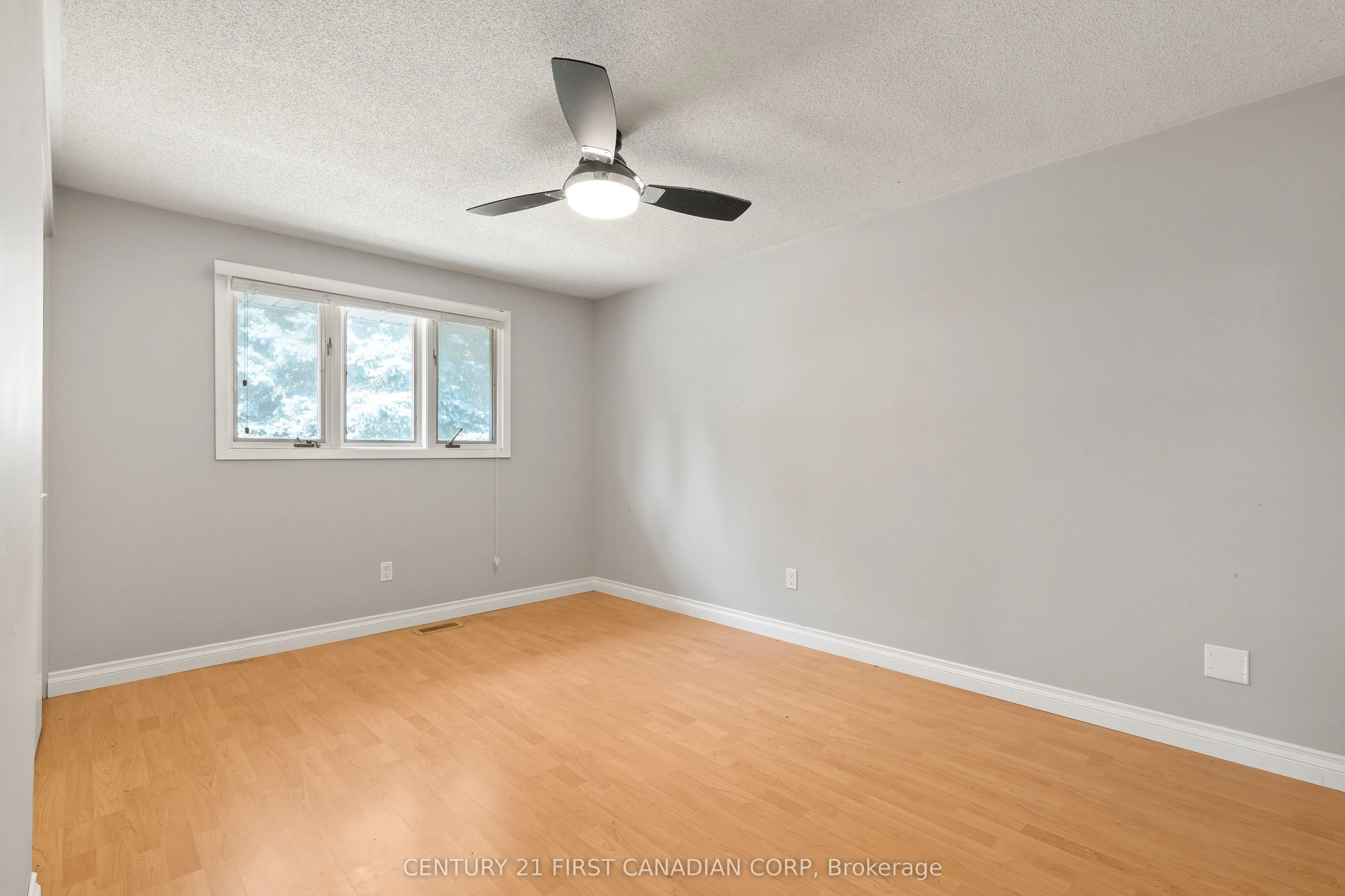 7 Rollscourt Gardens