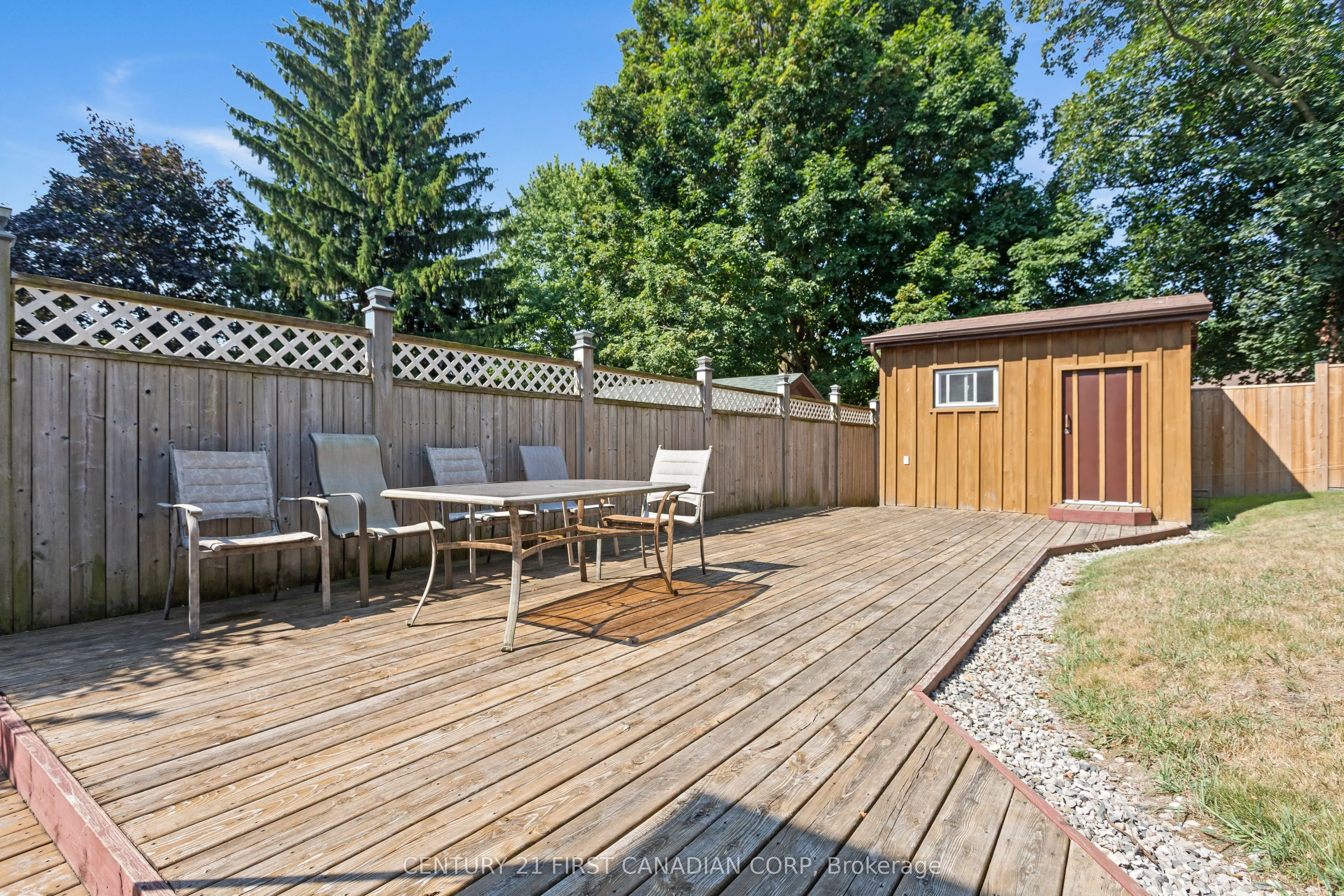 7 Rollscourt Gardens