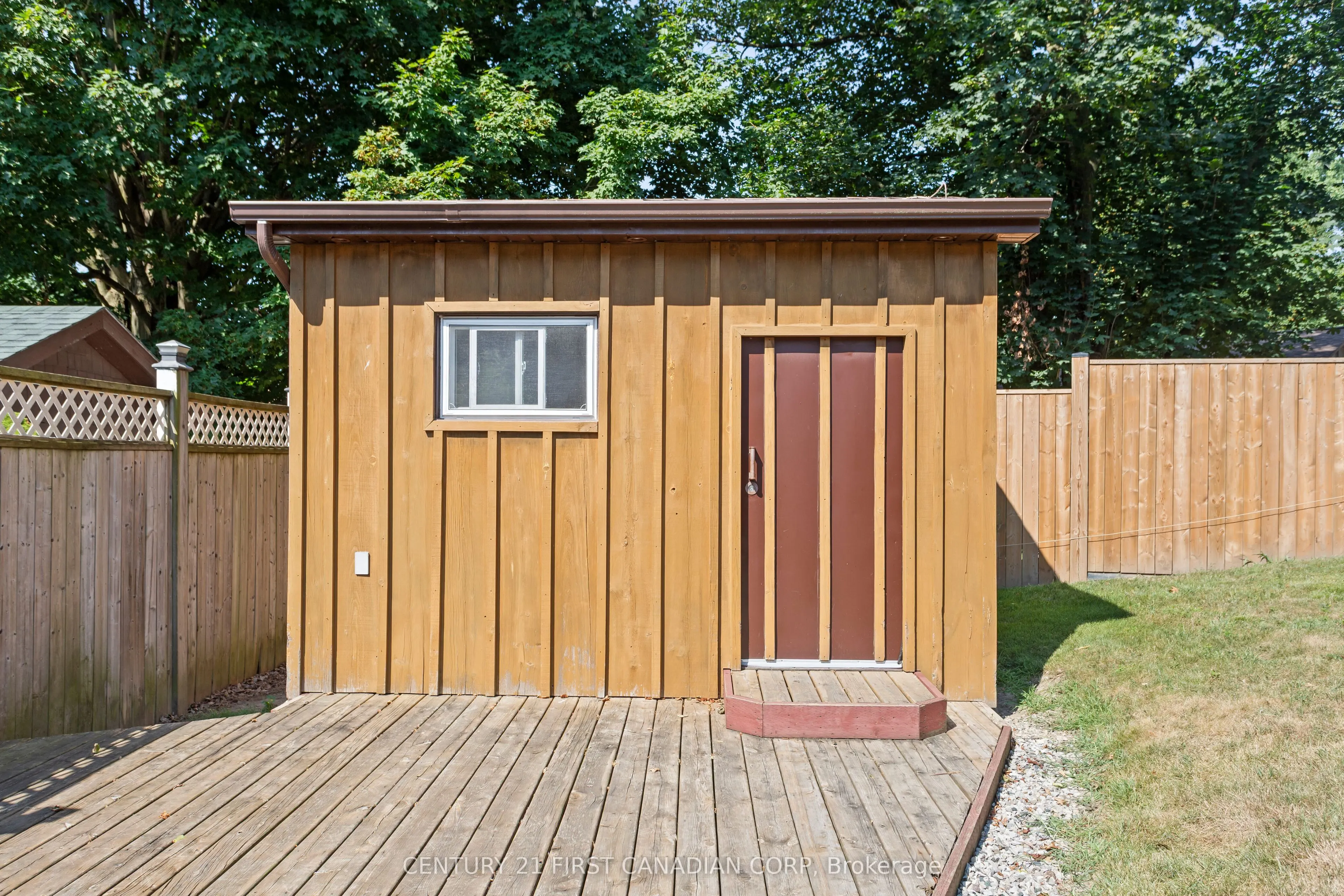 7 Rollscourt Gardens