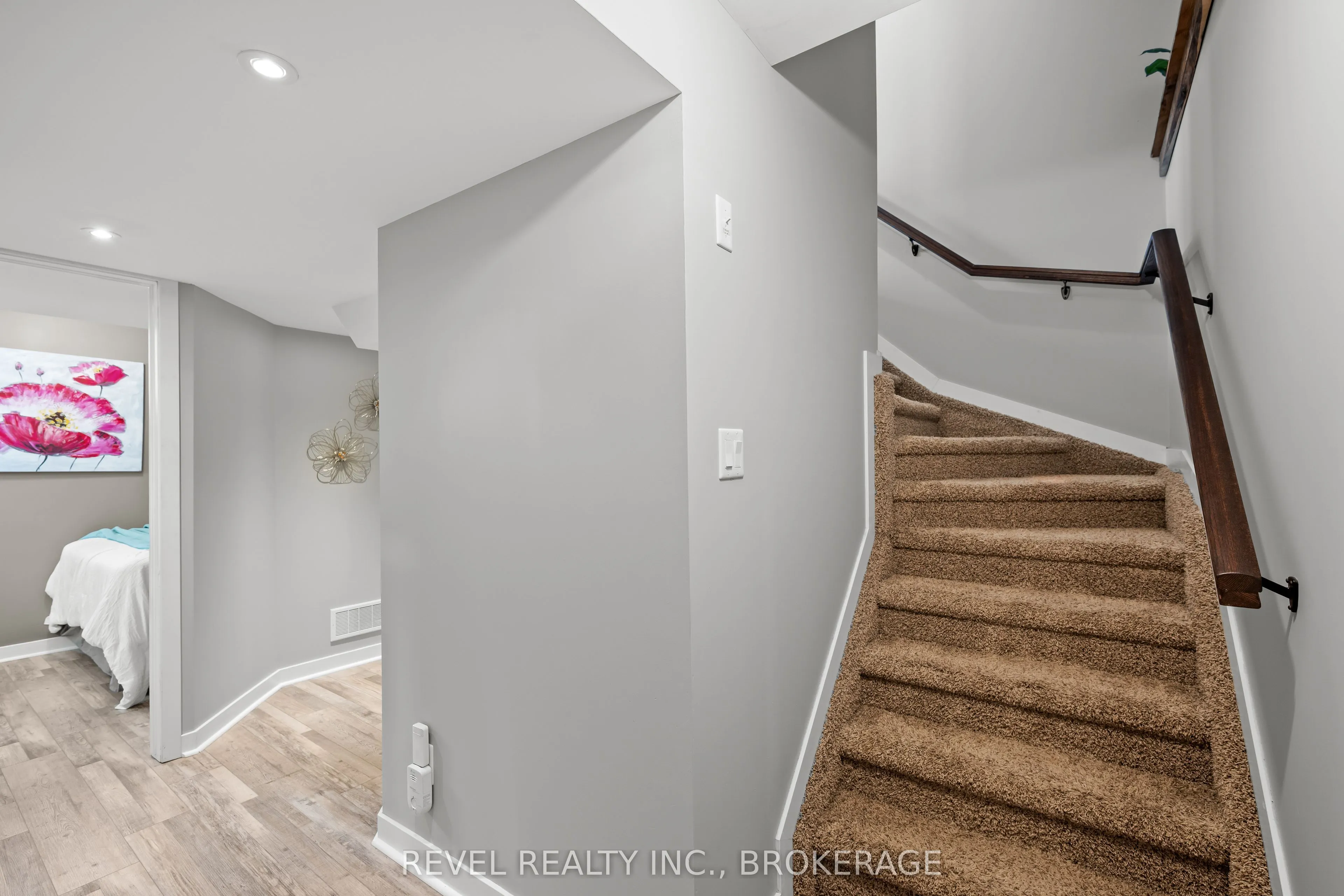 102 Mcdonough Crescent