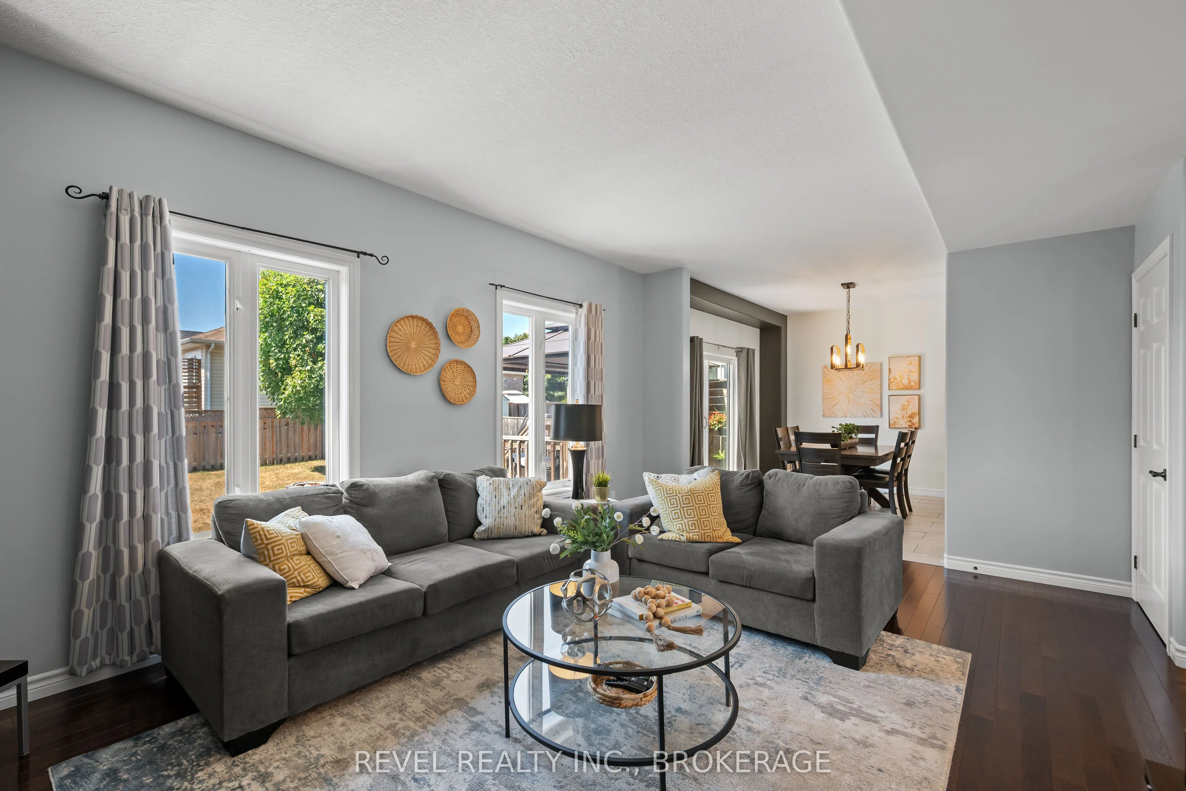 102 Mcdonough Crescent