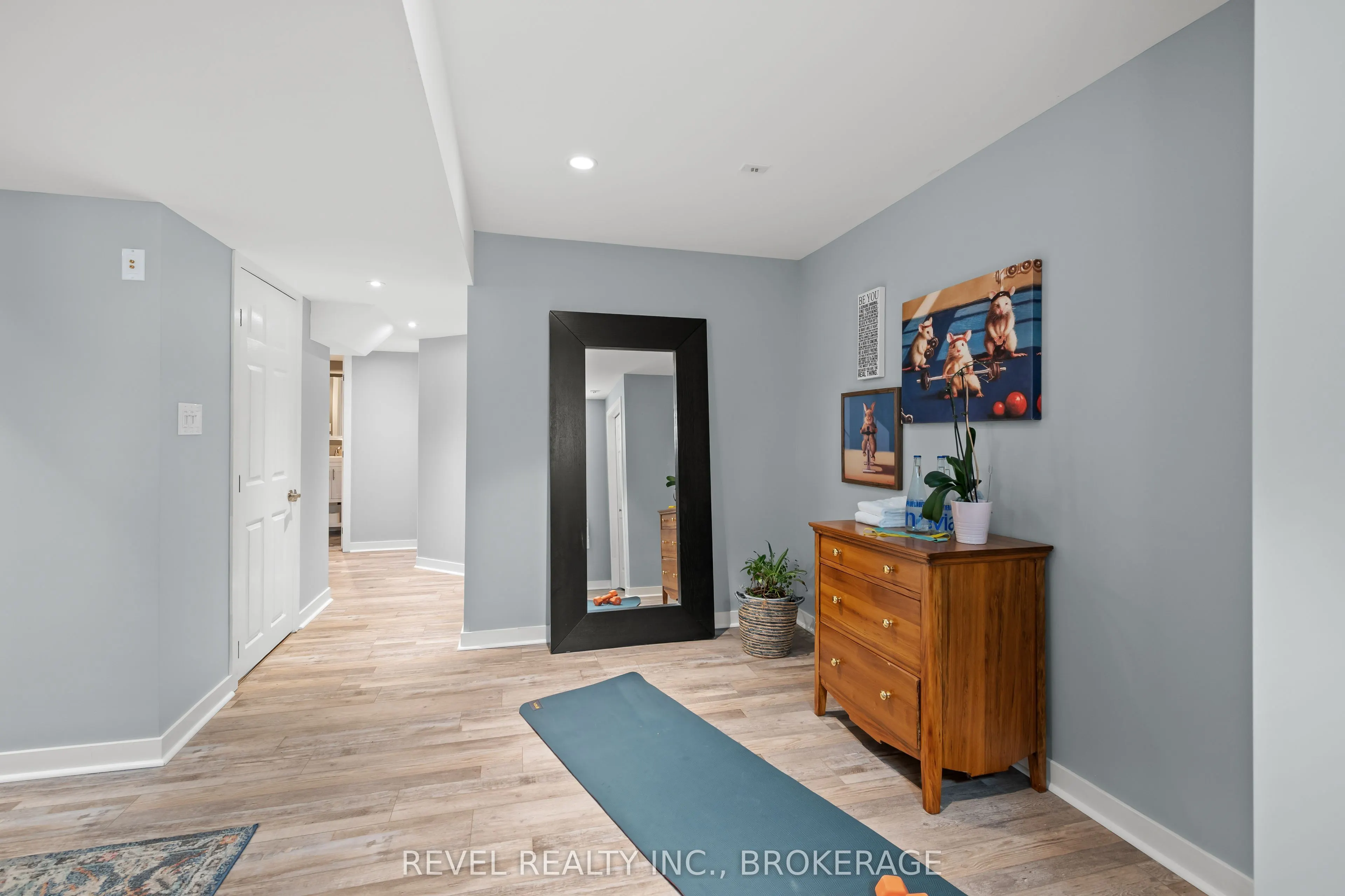 102 Mcdonough Crescent