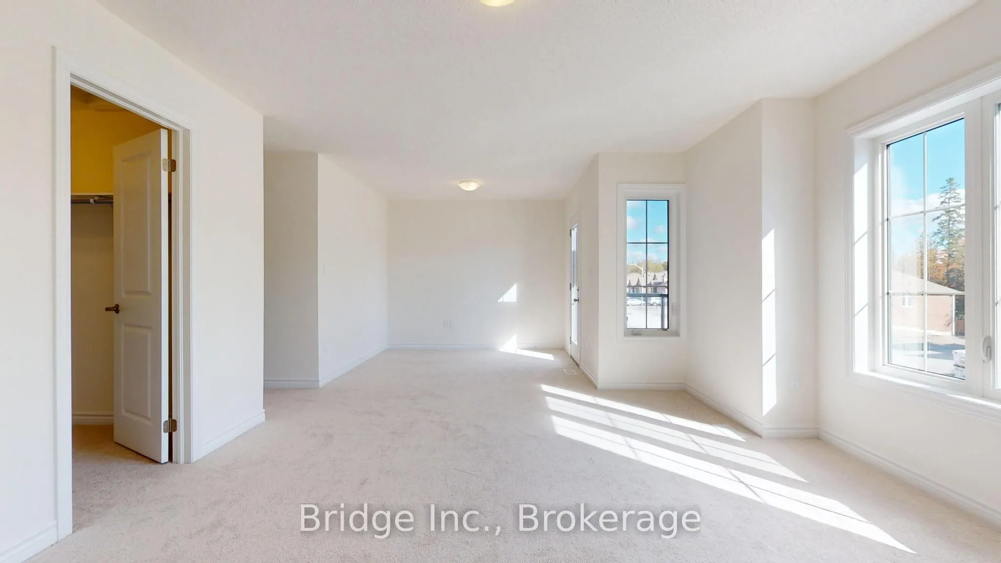 12 Hillcroft Way